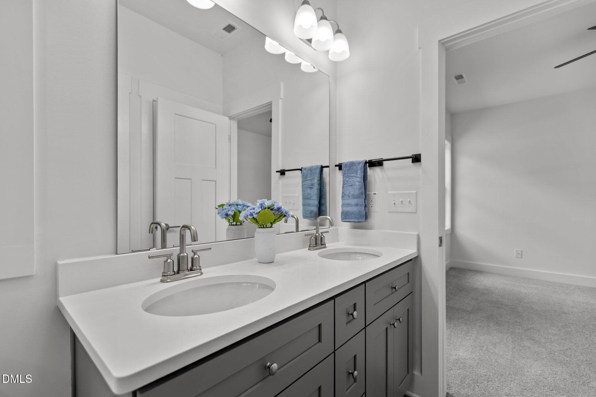 Copy of Copy of 20-web-or-mls-2N6A1506 - 606 E Granville Street, Dunn, NC 28334