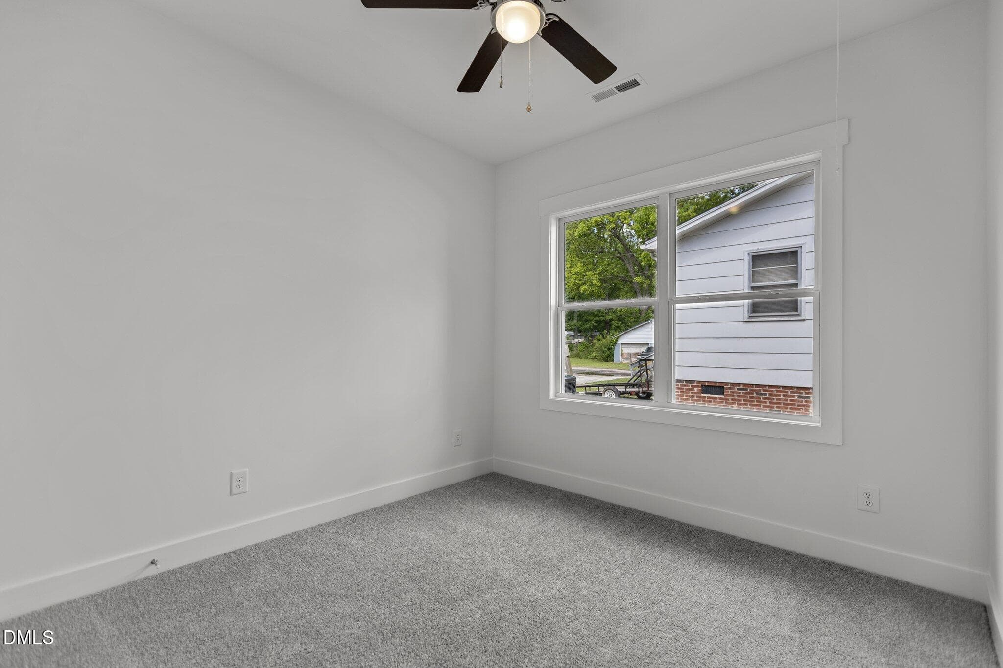 Copy of Copy of 29-web-or-mls-2N6A1536 - 606 E Granville Street, Dunn, NC 28334