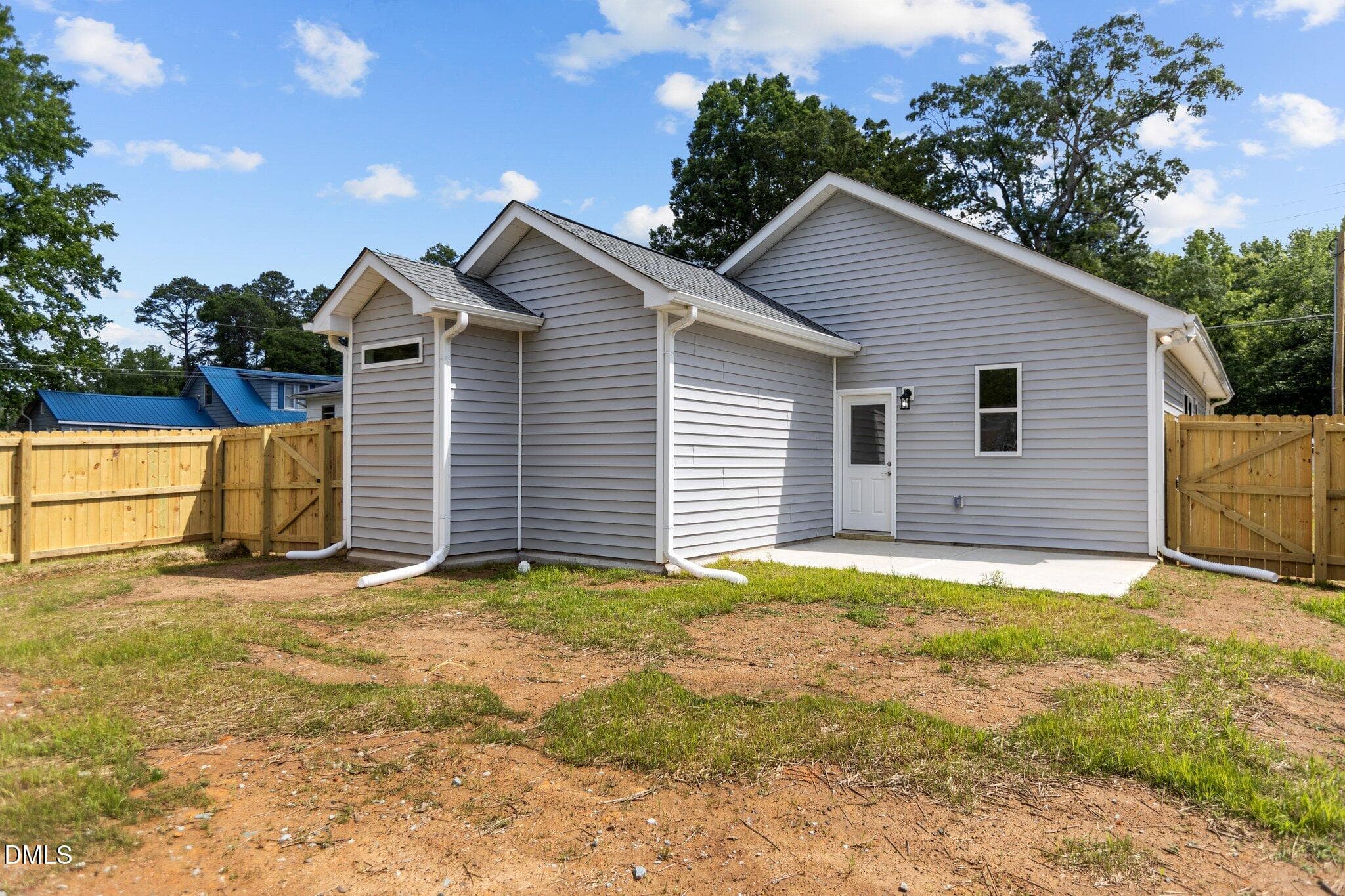 Copy of Copy of 34-web-or-mls-2N6A1548 - 606 E Granville Street, Dunn, NC 28334
