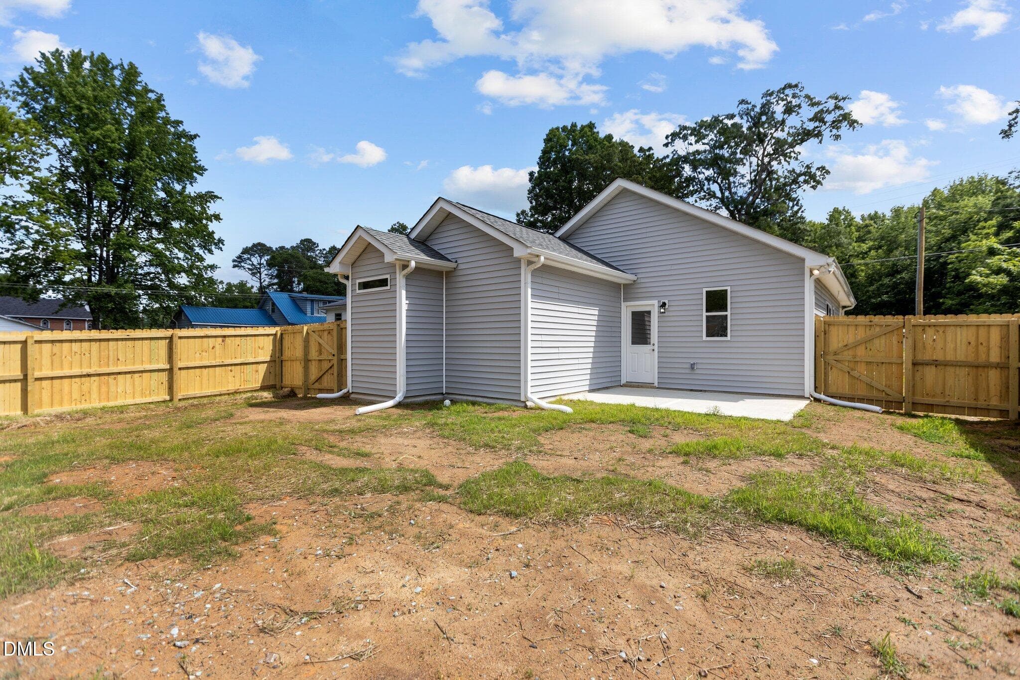 Copy of Copy of 35-web-or-mls-2N6A1549 - 606 E Granville Street, Dunn, NC 28334