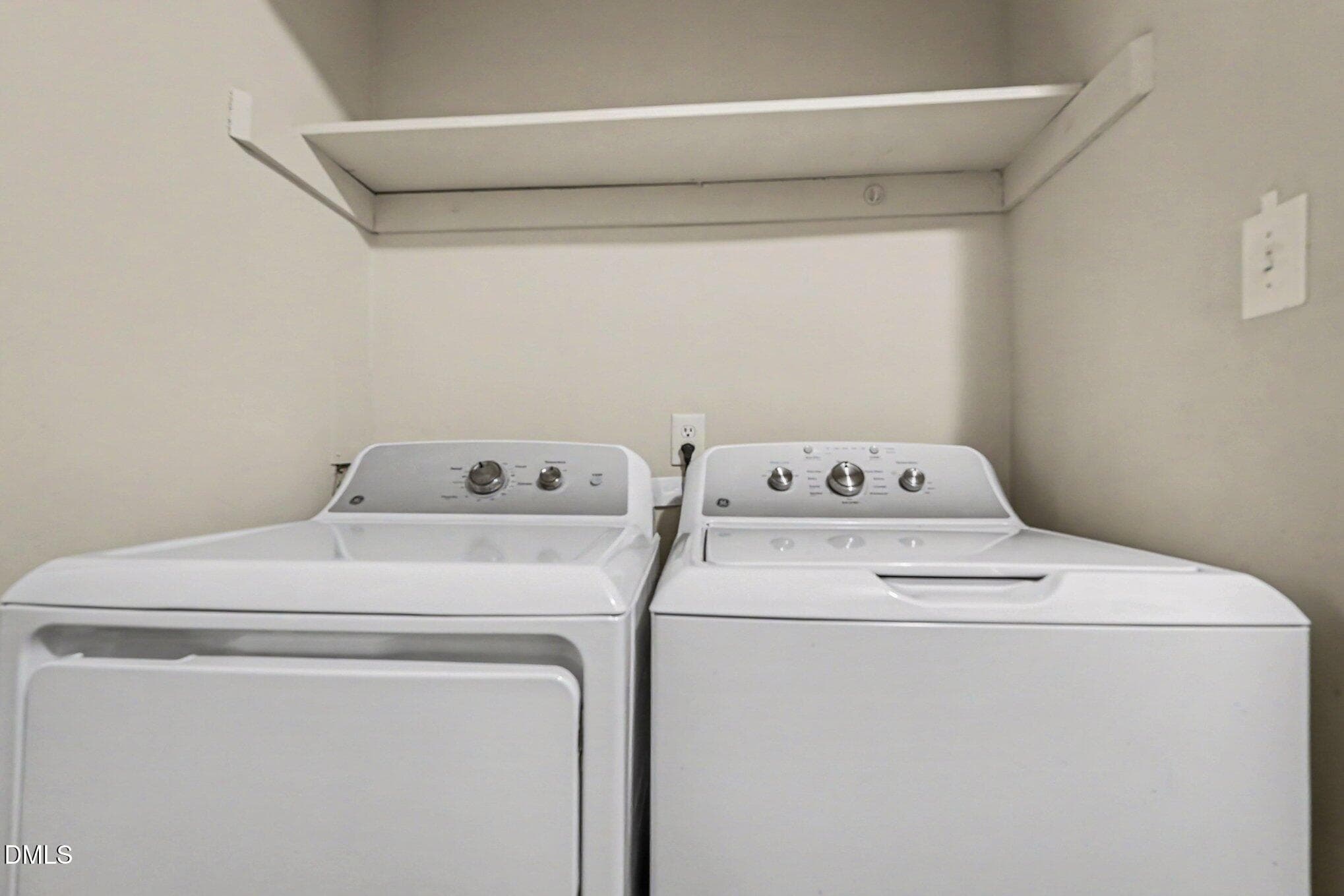 Laundry - 1231 Teakwood Place, Raleigh, NC 27606, Raleigh