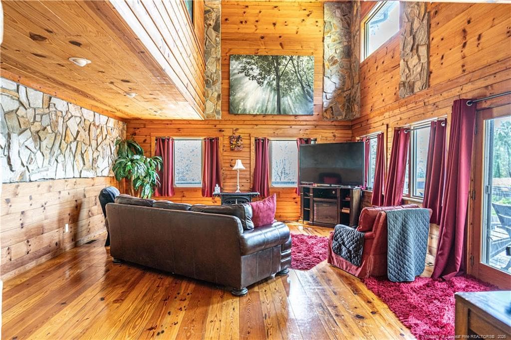 Photo 5 - 105 Lakewood Drive, Aberdeen, NC 28315