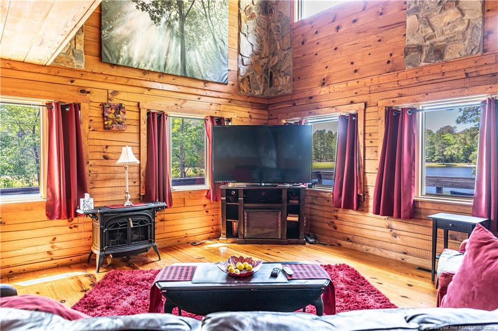 Photo 6 - 105 Lakewood Drive, Aberdeen, NC 28315