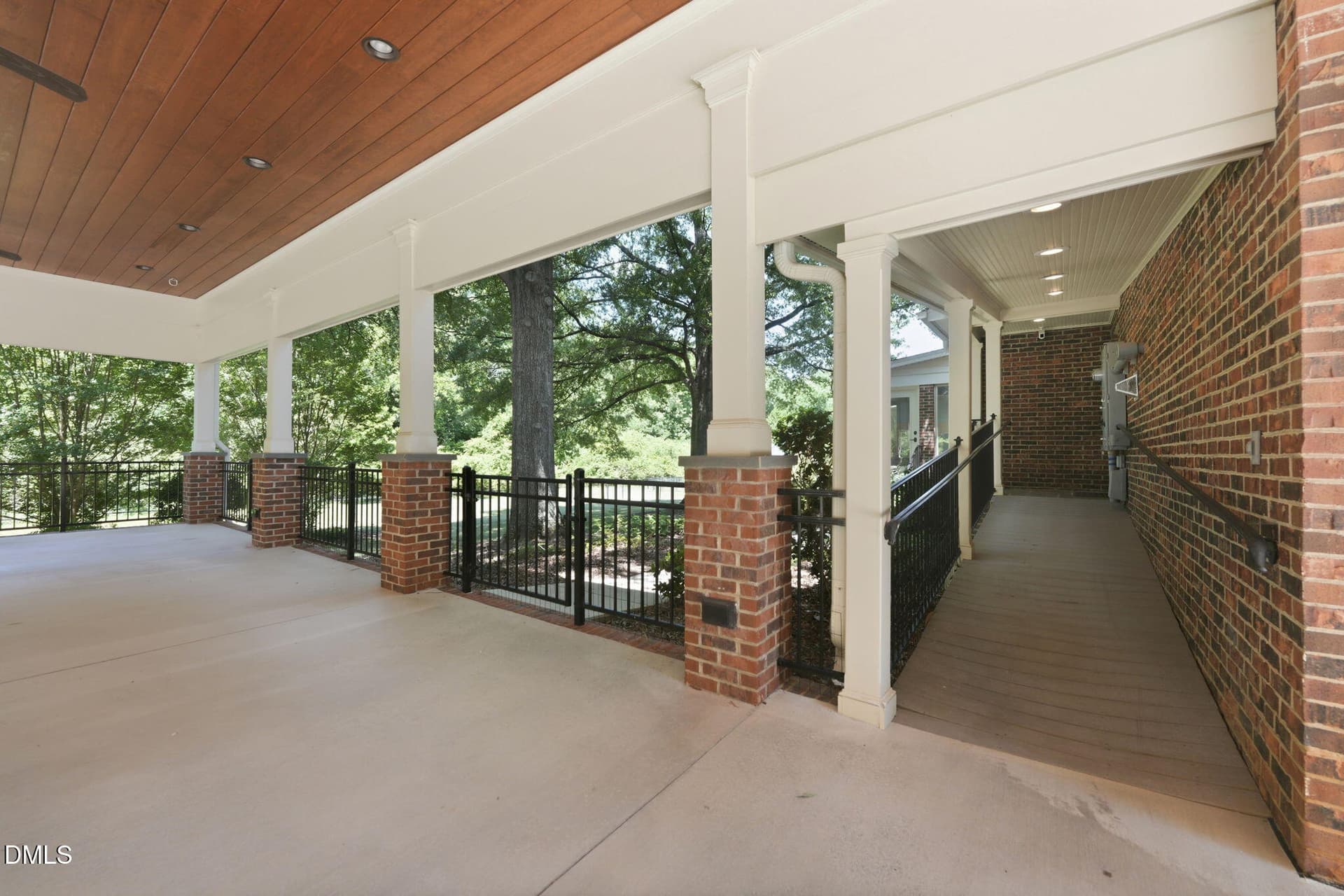 72-web-or-mls-ROB08761 - 2915 Truitt Drive, Burlington, NC 27215