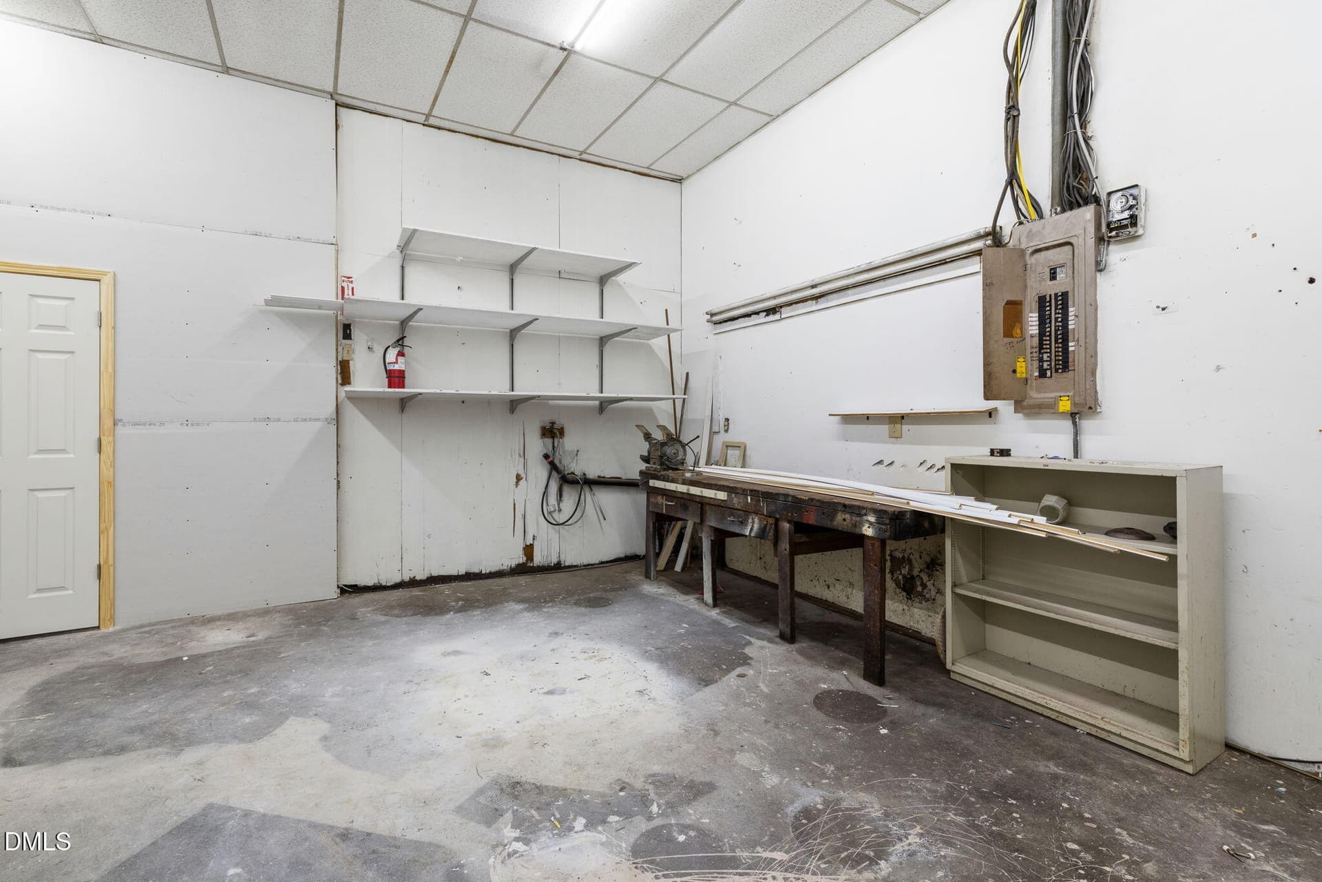 Work Room - 101 S Garnett Street, Henderson, NC 27536