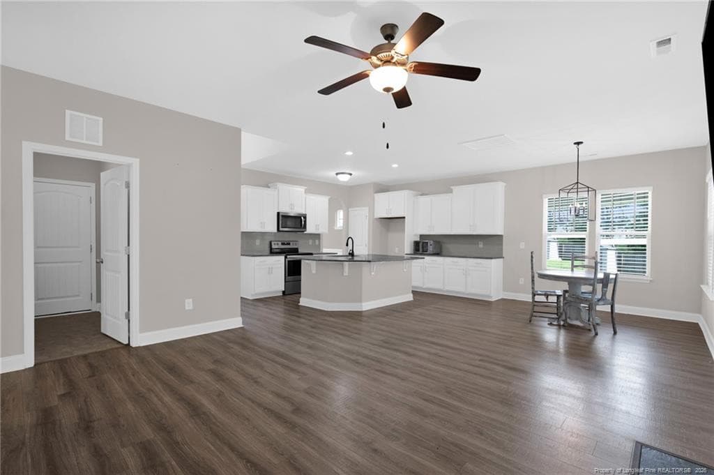 Photo 14 - 2128 Mannington Drive, Fayetteville, NC 28306, Fayetteville