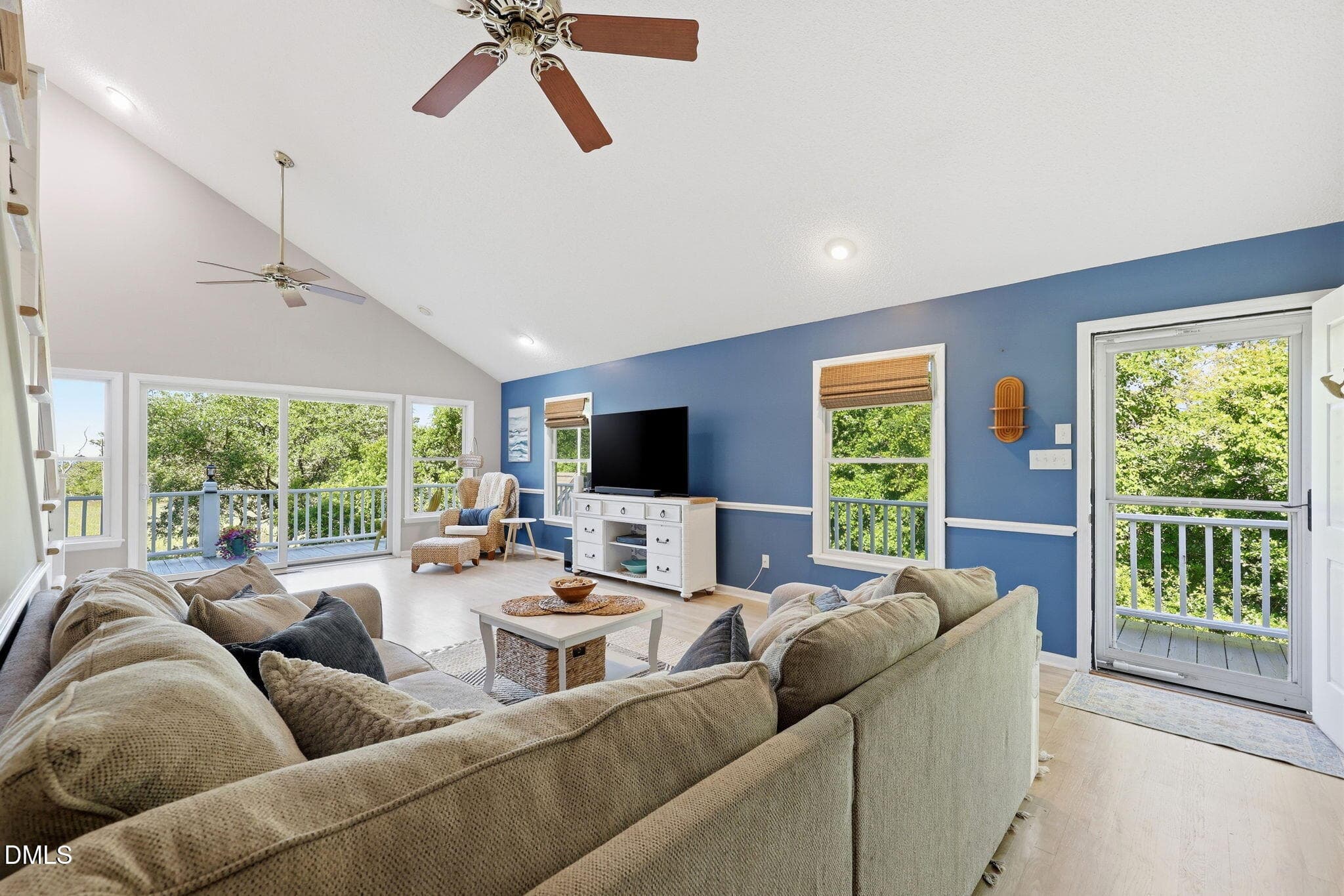 Family Room - 174 Windy Point Road, Beaufort, NC 28516