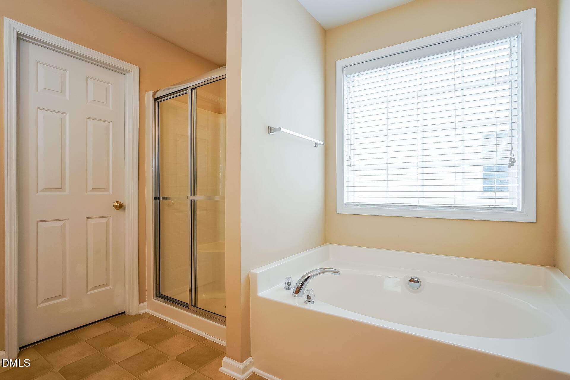 014-photo-main-bathroom-15038198 - 2279 Lazy River Drive, Raleigh, NC 27610, Raleigh