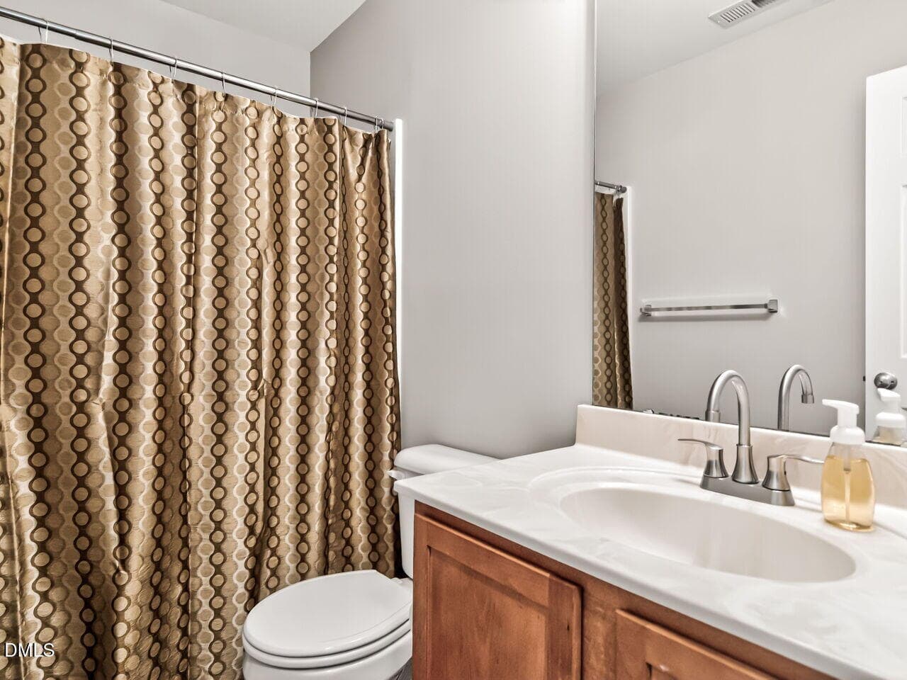 Upstairs Guest Bath - 3604 Bretton Mill Drive, Raleigh, NC 27616, Raleigh