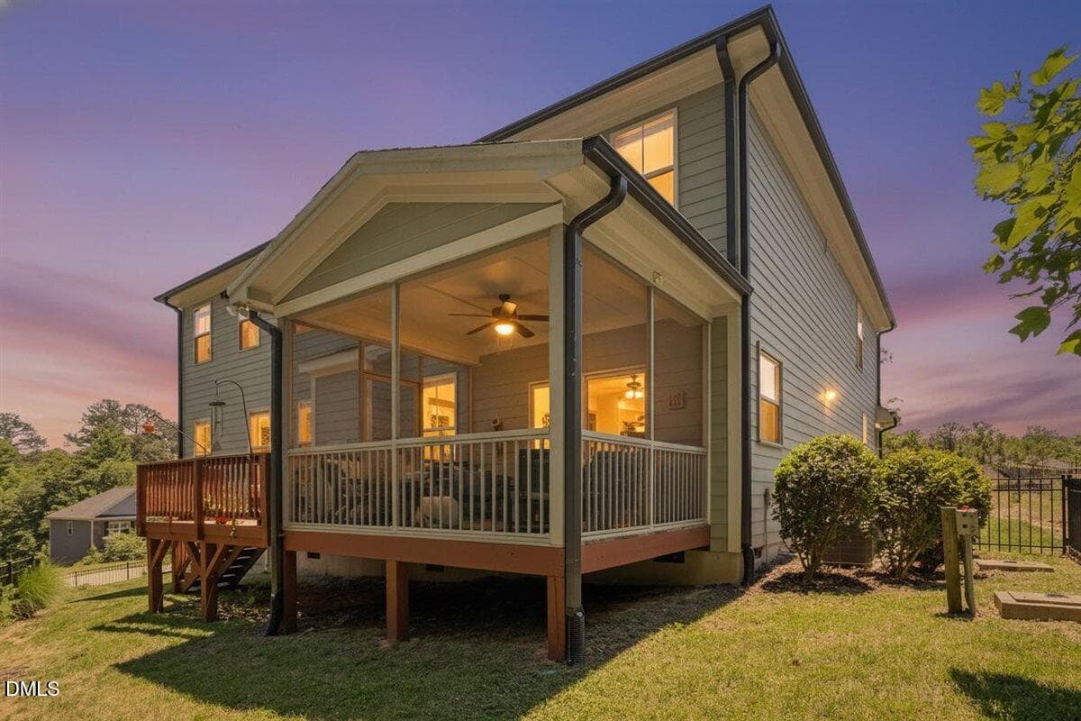 08-24 Carter Walk Wy [3121207]_06 D2D - 24 Carter Walk Way, Chapel Hill, NC 27517