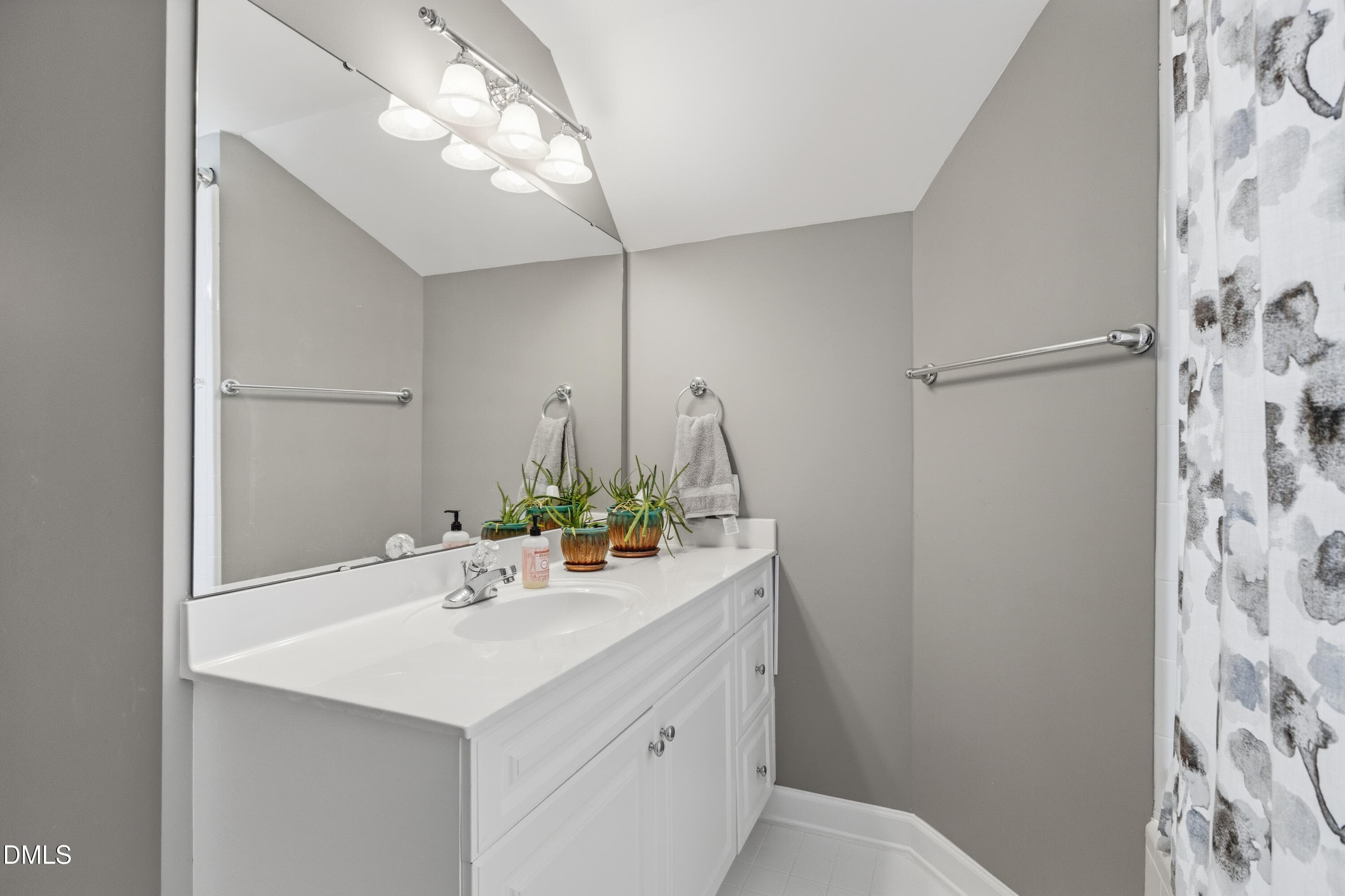 2nd Floor Primary Suite - 8005 Oneal Road, Raleigh, NC 27613, Raleigh