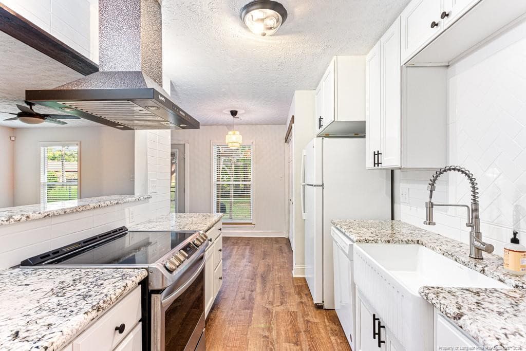 Photo 14 - 4305 Falls Drive, Hope Mills, NC 28348