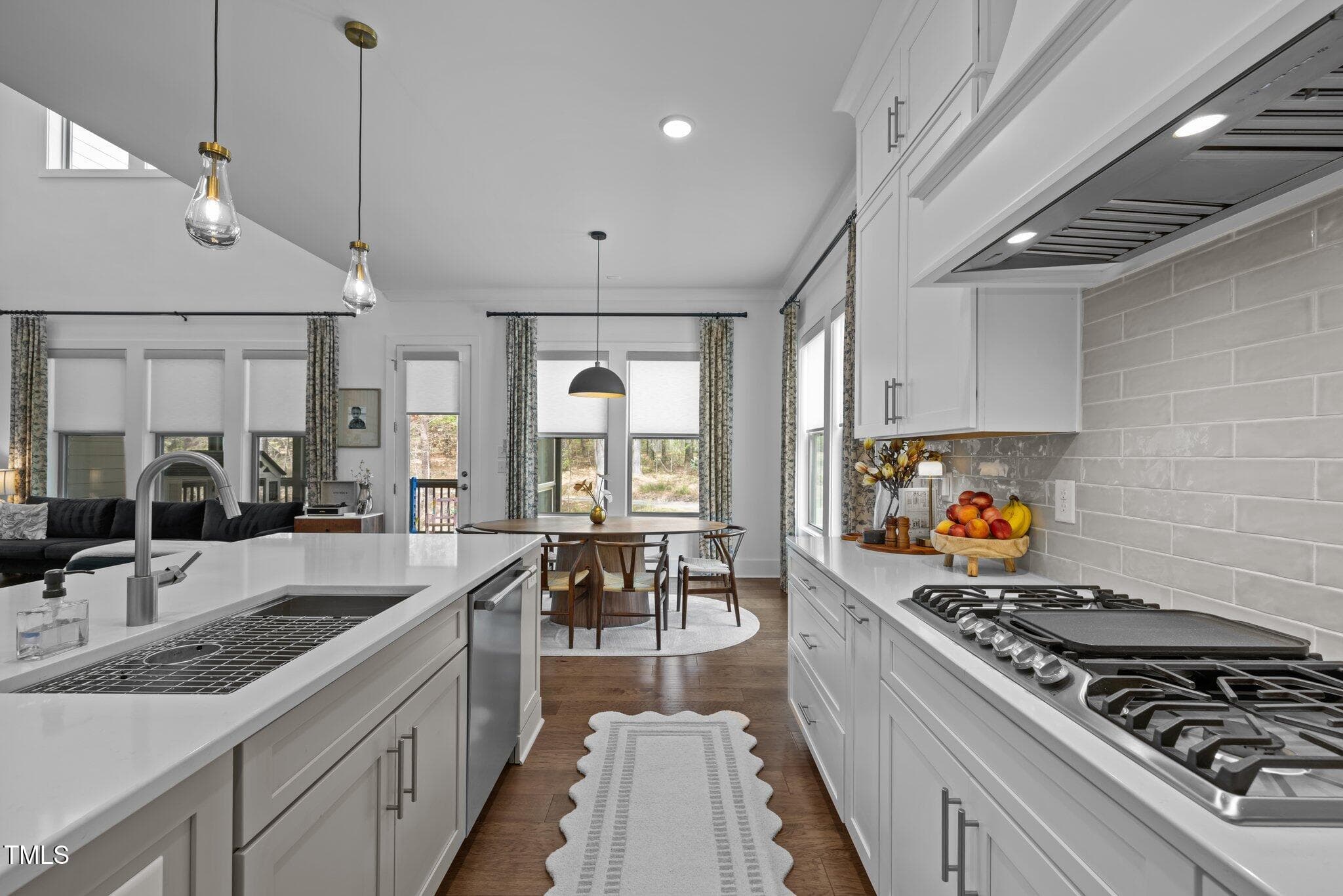 Modern Spacious Kitchen - 127 Sanderway Drive, Chapel Hill, NC 27516, Chapel Hill