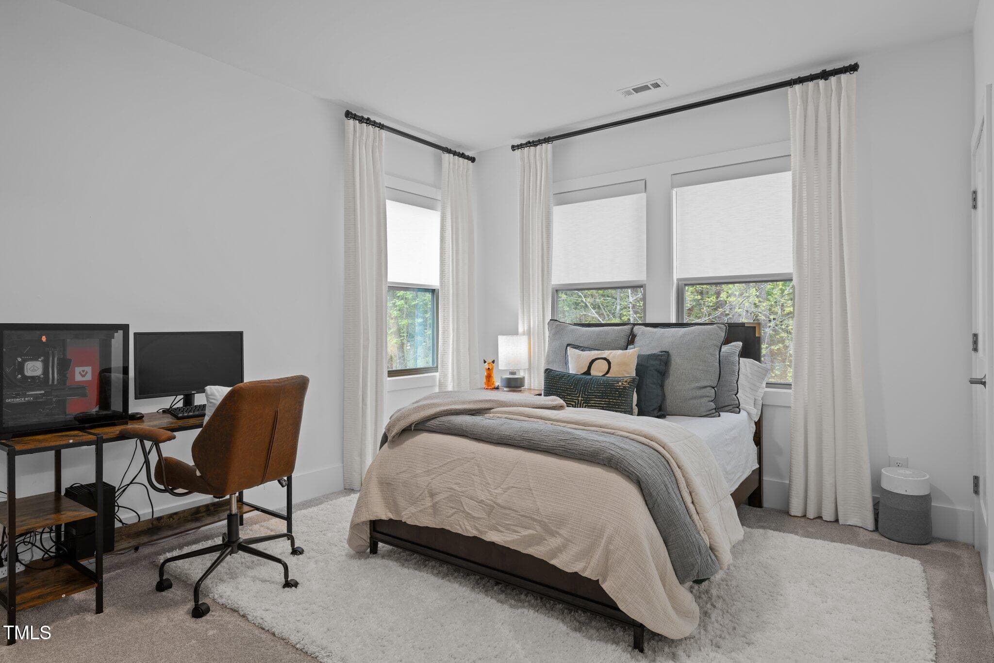 4-web-or-mls-5Z8A5601 - 127 Sanderway Drive, Chapel Hill, NC 27516, Chapel Hill