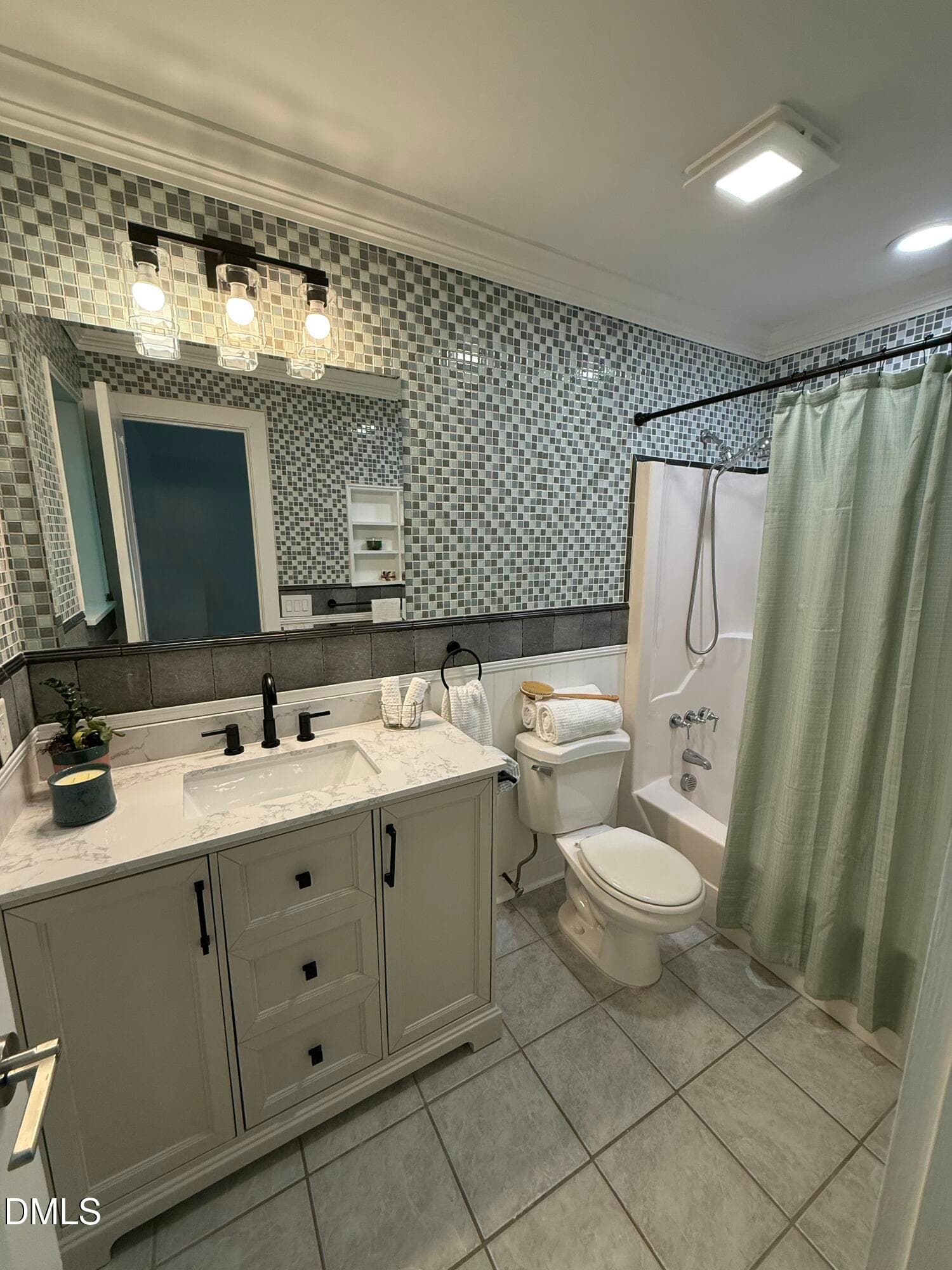 Evelyn Primary Bath - 4214 Trotter Ridge Road, Durham, NC 27707, Durham