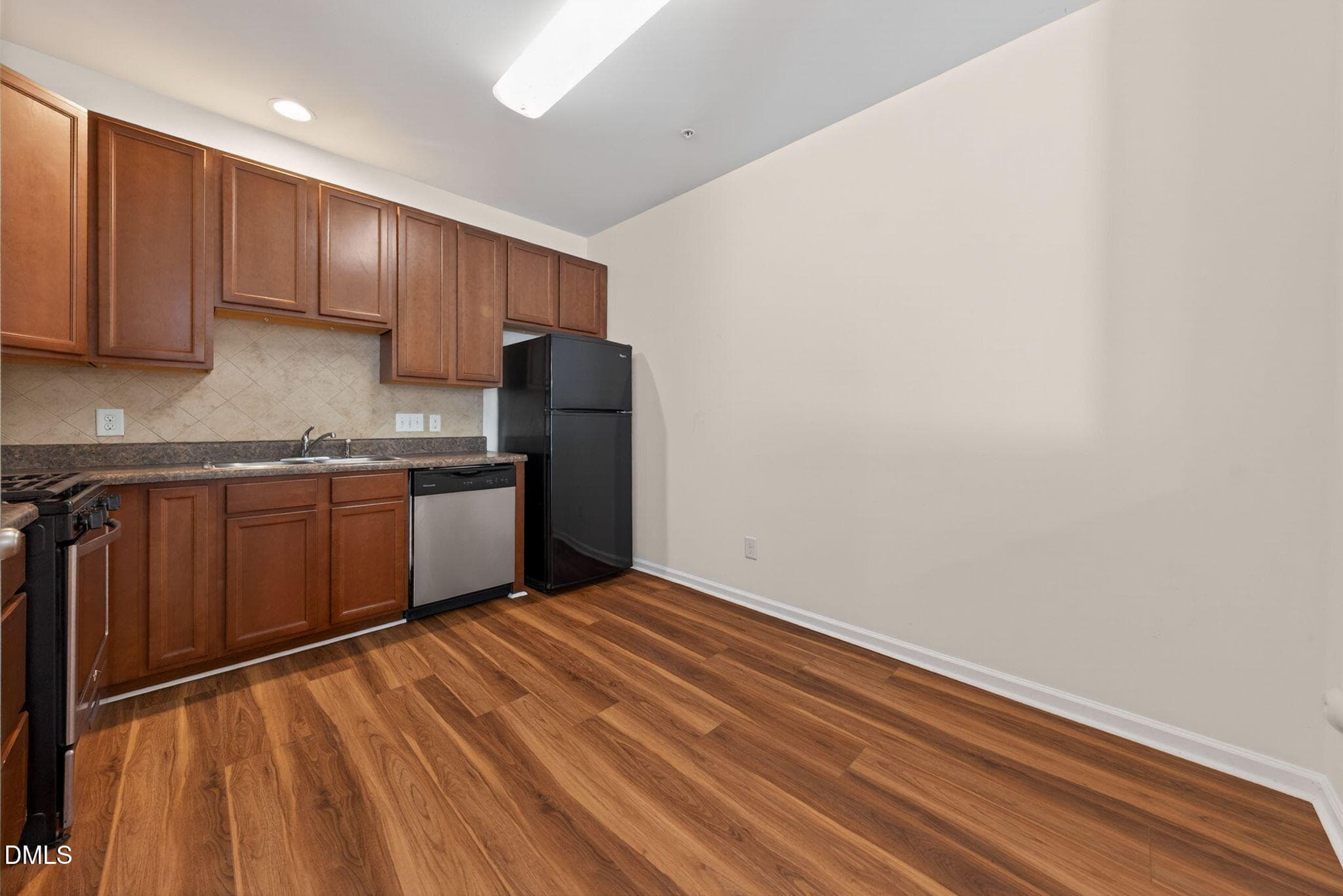 kitchen - 11100 Gwynn Oaks Drive 105, Raleigh, NC 27614, Raleigh