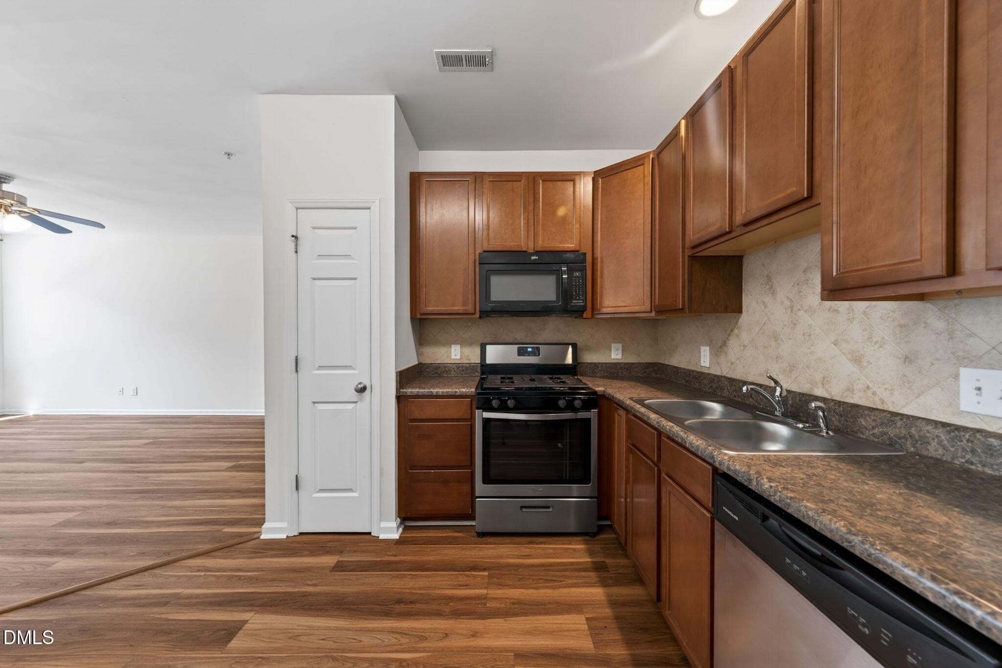 expanded kitchen - 11100 Gwynn Oaks Drive 105, Raleigh, NC 27614, Raleigh