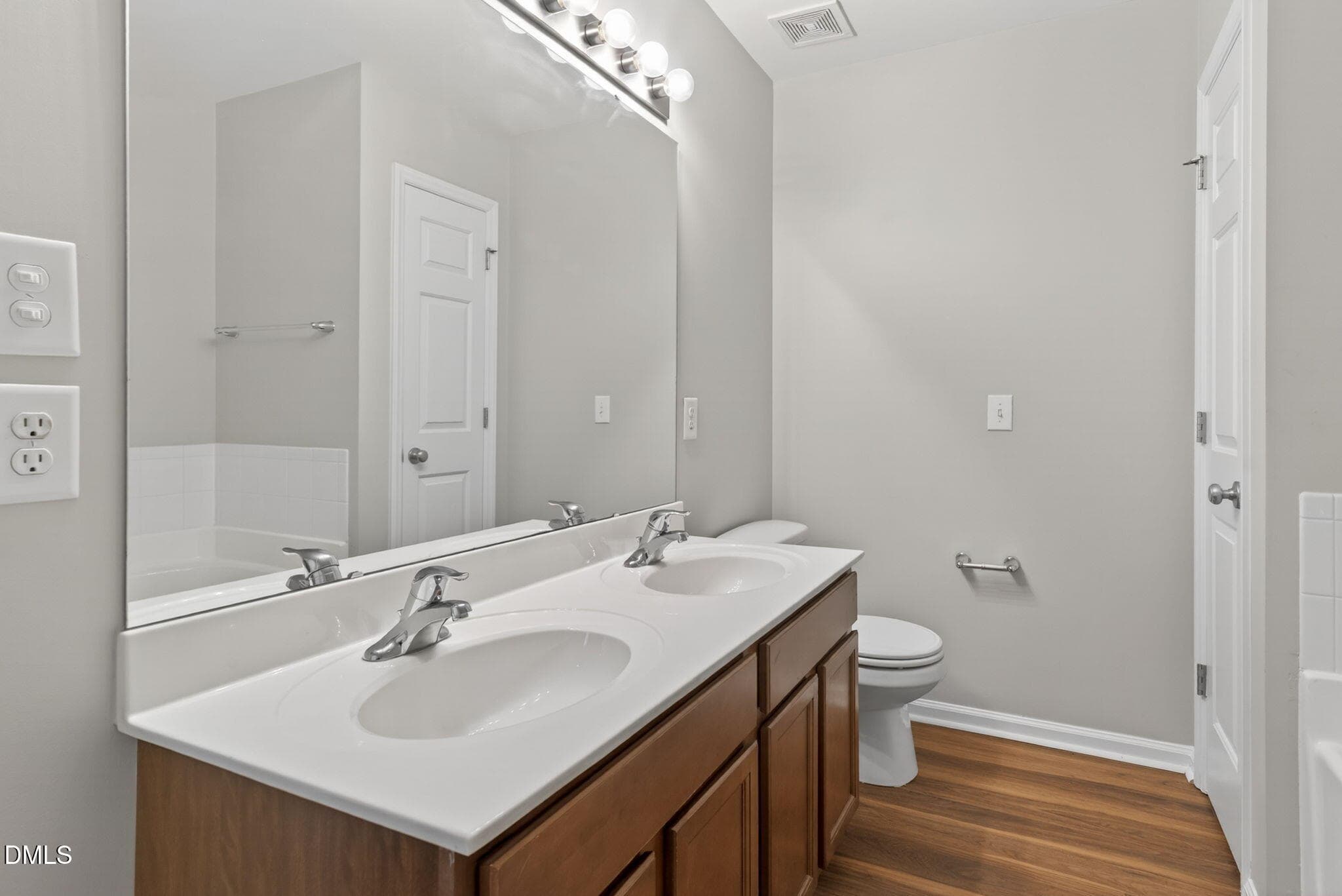 bathroom - 11100 Gwynn Oaks Drive 105, Raleigh, NC 27614, Raleigh