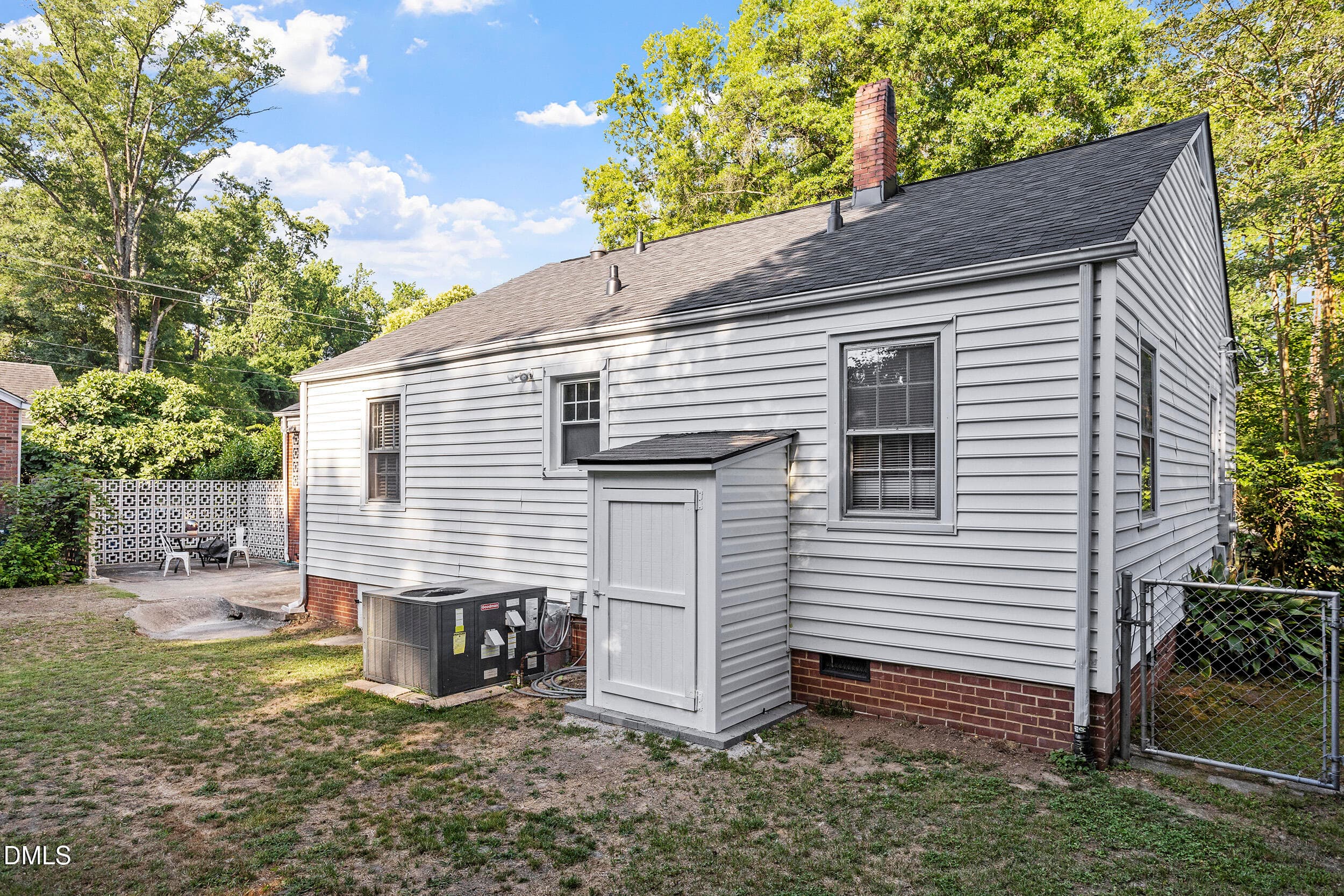 01-2402 Shenandoah Ave [2932206]2_01 - 2402 Shenandoah Avenue, Durham, NC 27704, Durham