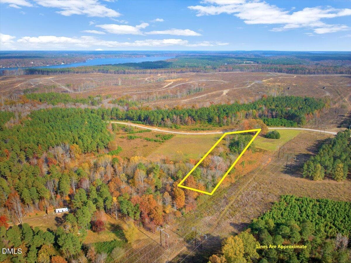 02-DJI_20251108135138_0226_D with lines - 73 Pinnacle Shores Drive, Macon, NC 27551