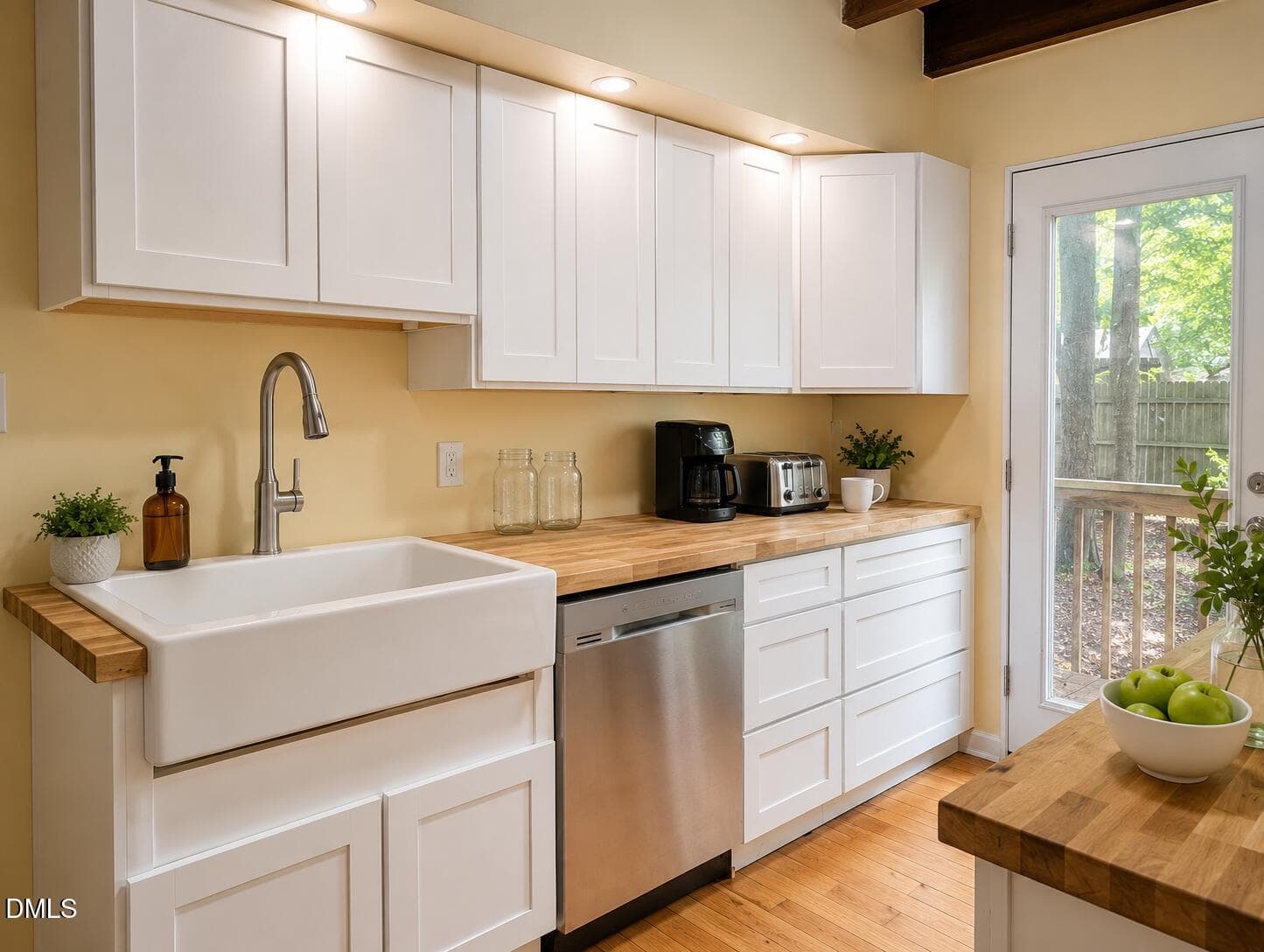 kitchen sink - 2229 Old Nc 10, Hillsborough, NC 27278, Hillsborough