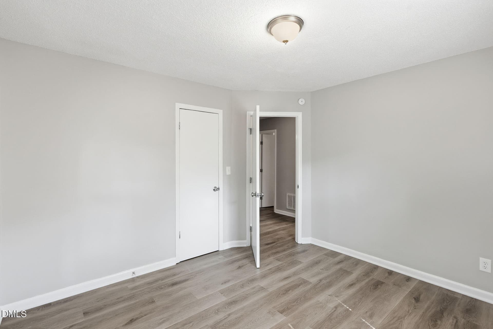 014_ListerPros - 113 E Franklin Street, Zebulon, NC 27597