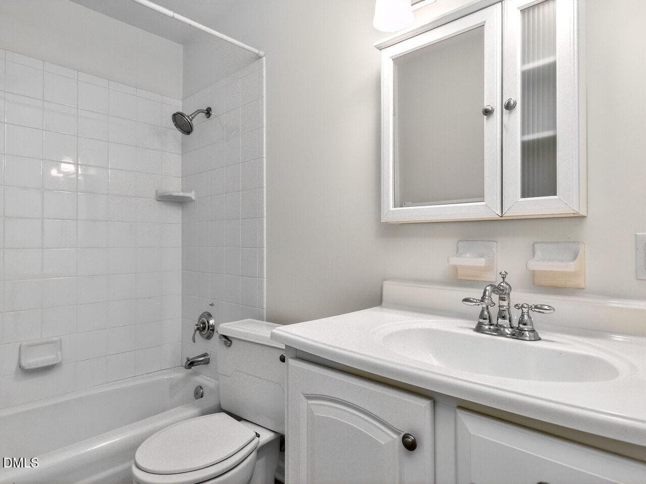 023-1280x960-photo - 411 Yorktown Drive, Chapel Hill, NC 27516, Chapel Hill