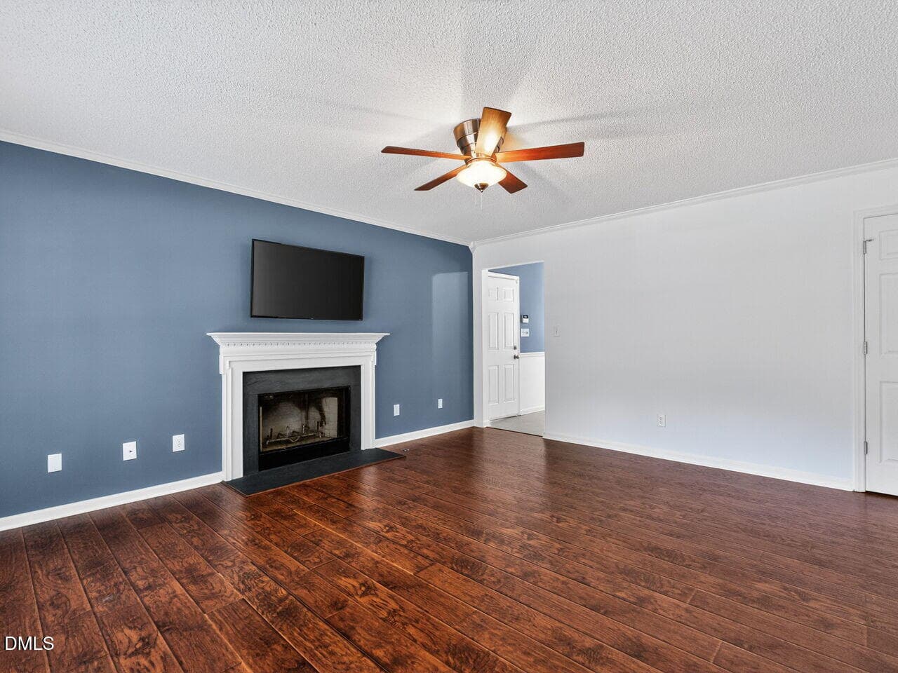 003-1280x960-family-room - 727 Avery Street, Garner, NC 27529