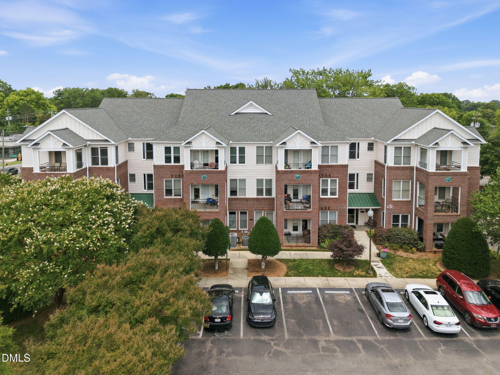 - - 720 N Person Street 106, Raleigh, NC 27604