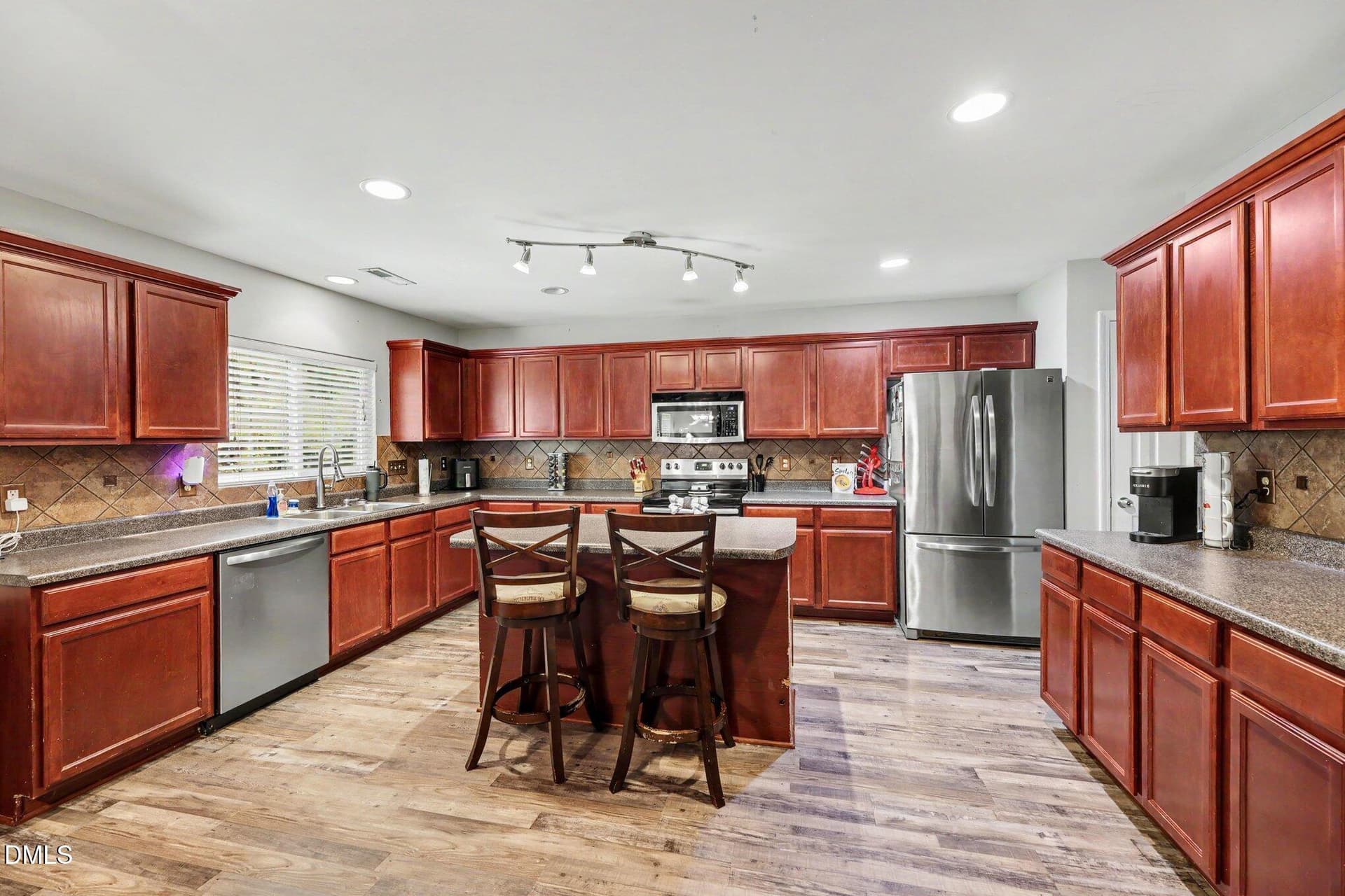 011_file_4032 - 237 Georgetowne Drive, Clayton, NC 27520