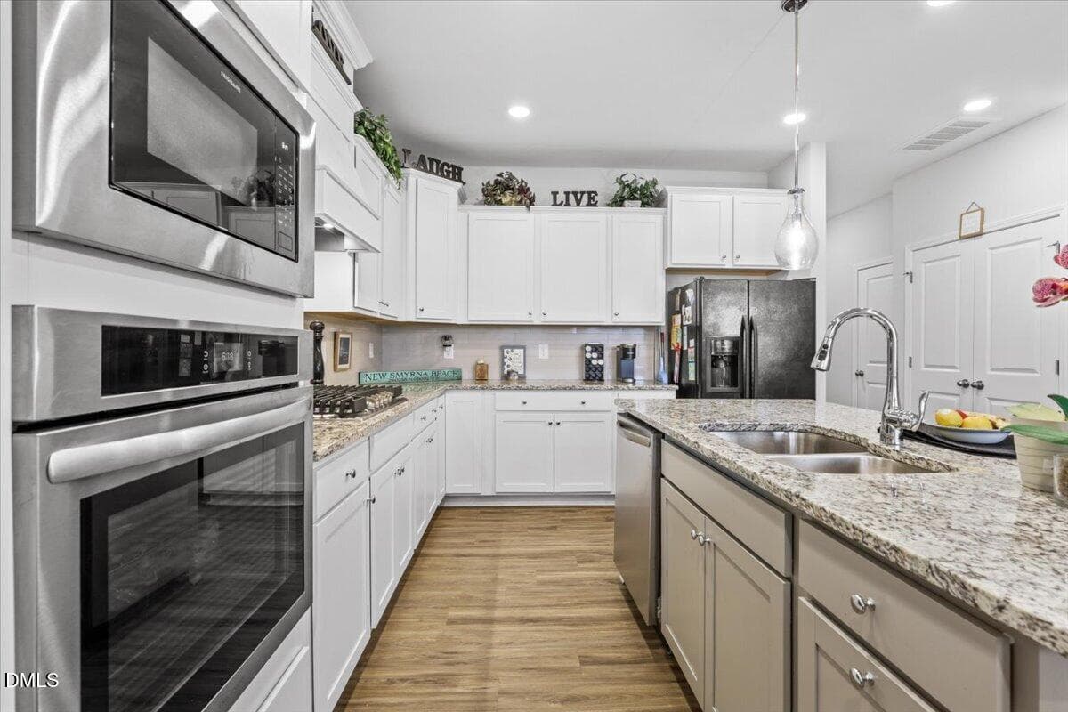17 Village Edge Dr Kitchen oven view - 17 Village Edge Drive, Lillington, NC 27546