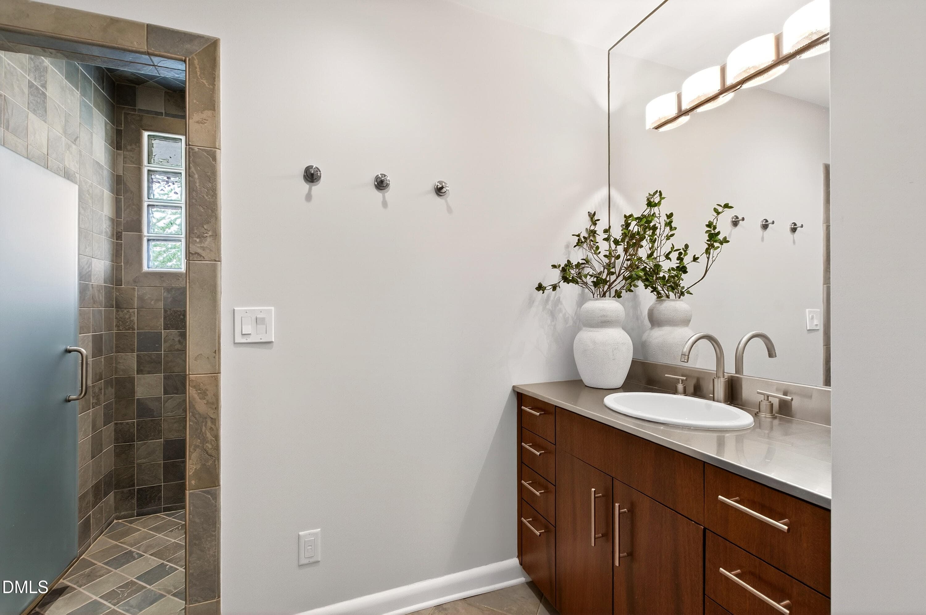 Toxey (70) - 2751 Toxey Drive, Raleigh, NC 27609, Raleigh