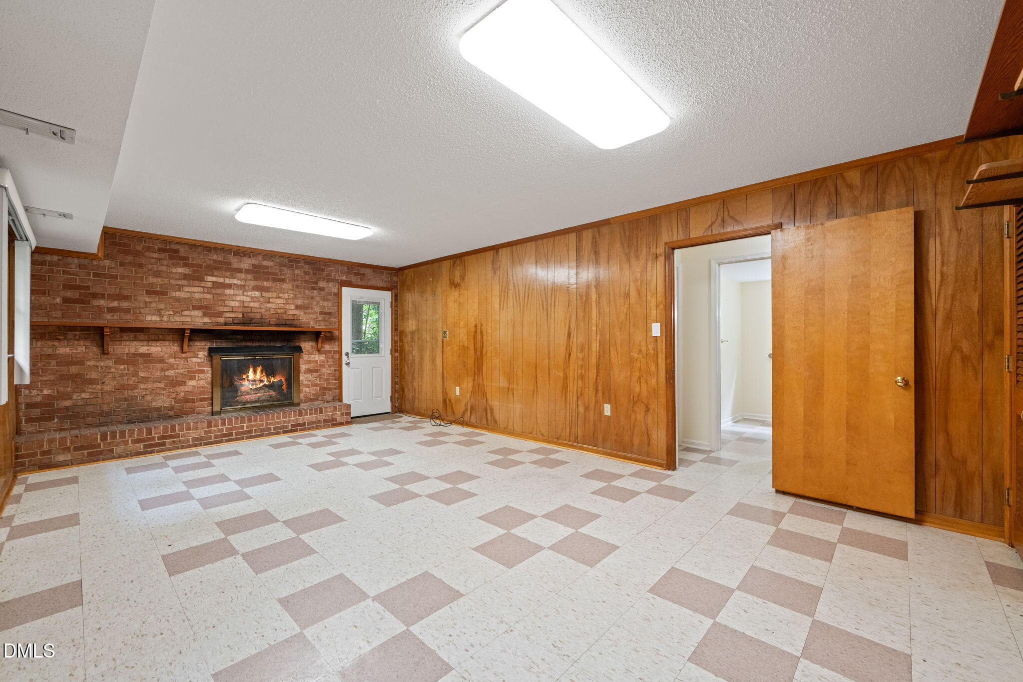 Family room (2) - 1103 Warren Avenue, Cary, NC 27511, Cary