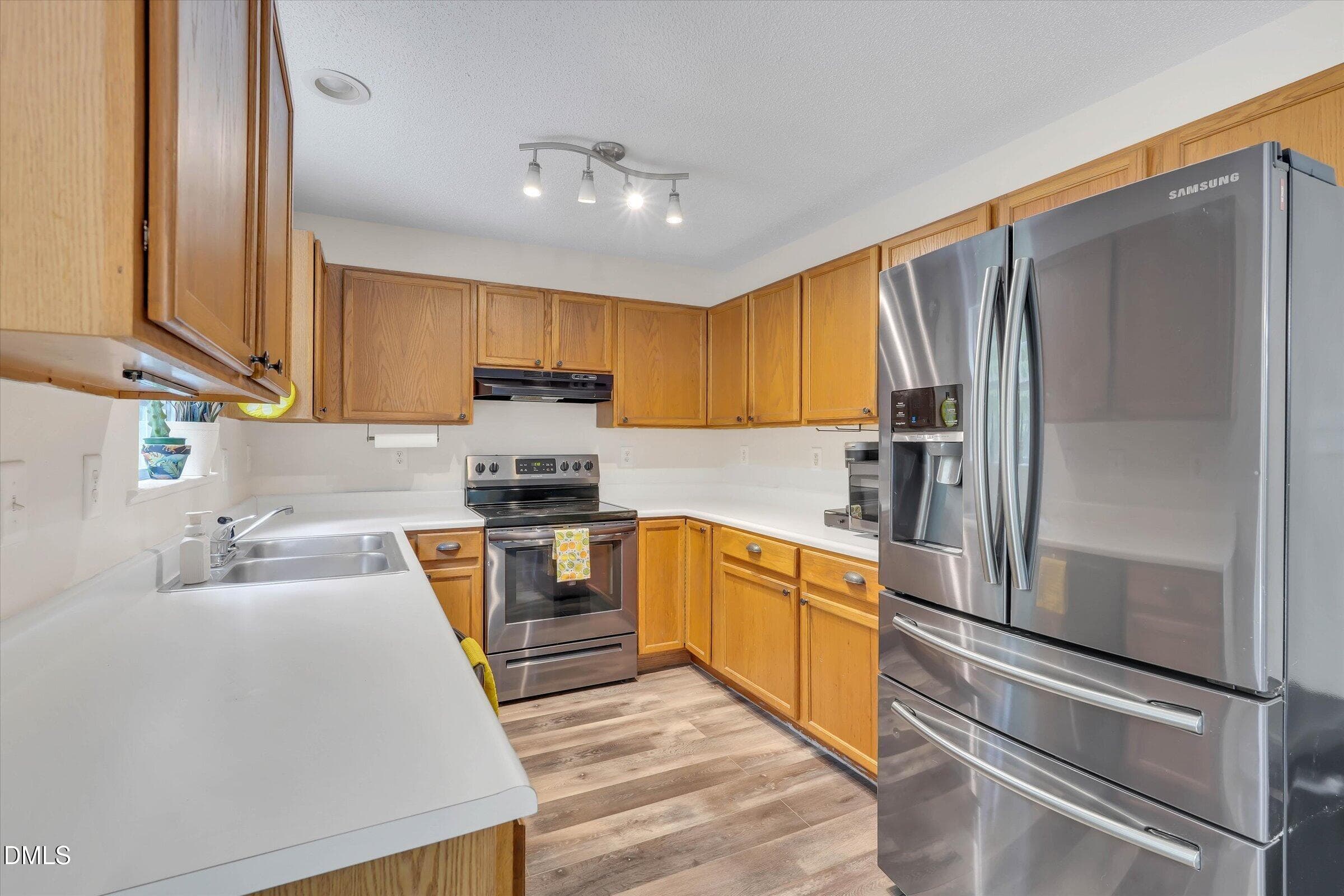 Kitchen 1 - 90 Royal Street, Fuquay Varina, NC 27526, Fuquay Varina