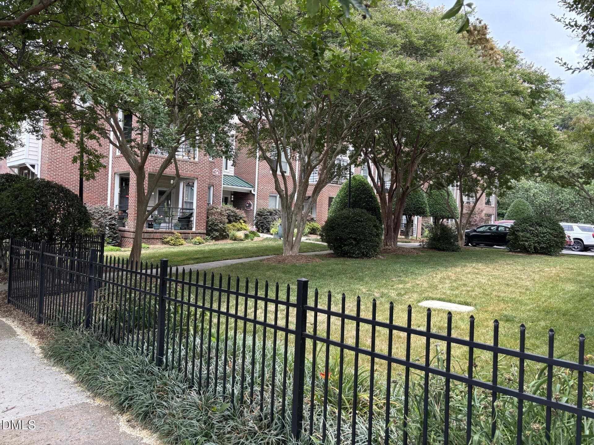 - - 720 N Person Street 106, Raleigh, NC 27604