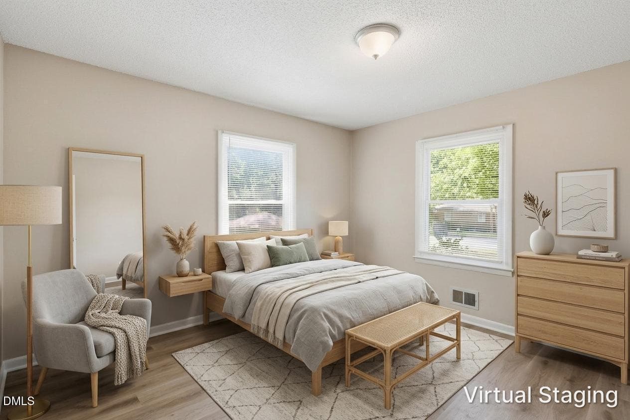 Virtually Staged - 113 E Franklin Street, Zebulon, NC 27597