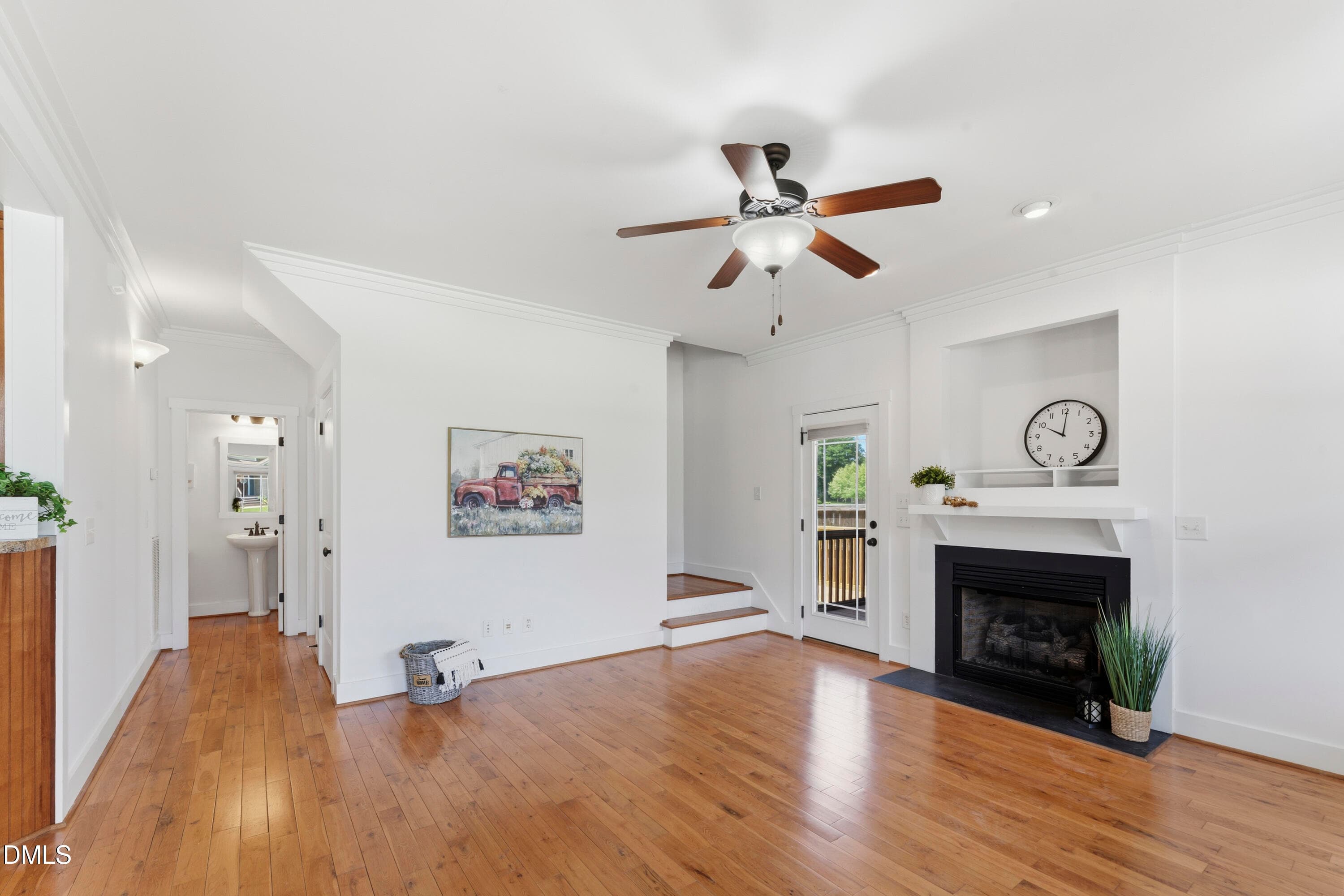Family Room - 160 Braddock Drive, Lillington, NC 27546