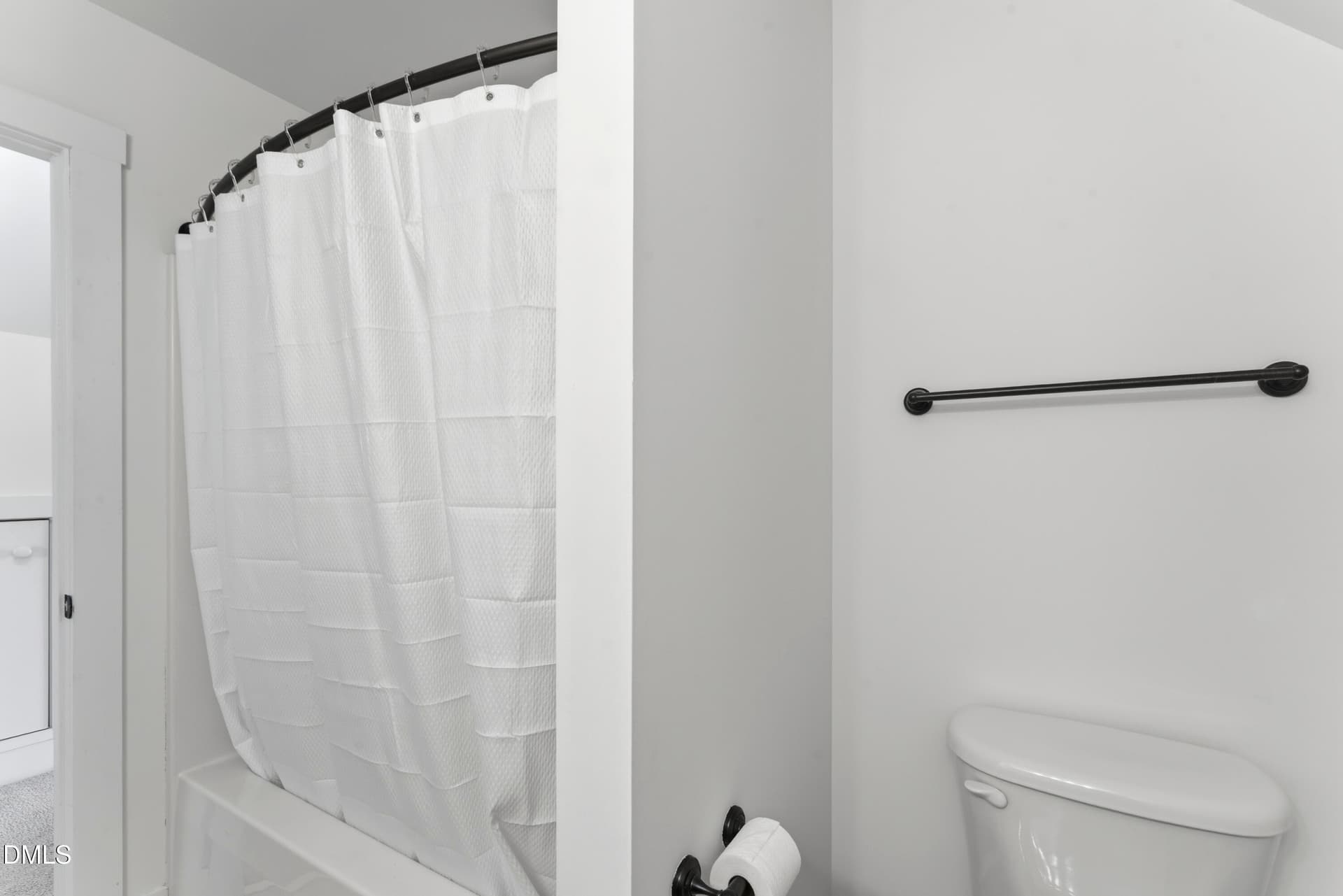 Upstairs Bath - 160 Braddock Drive, Lillington, NC 27546