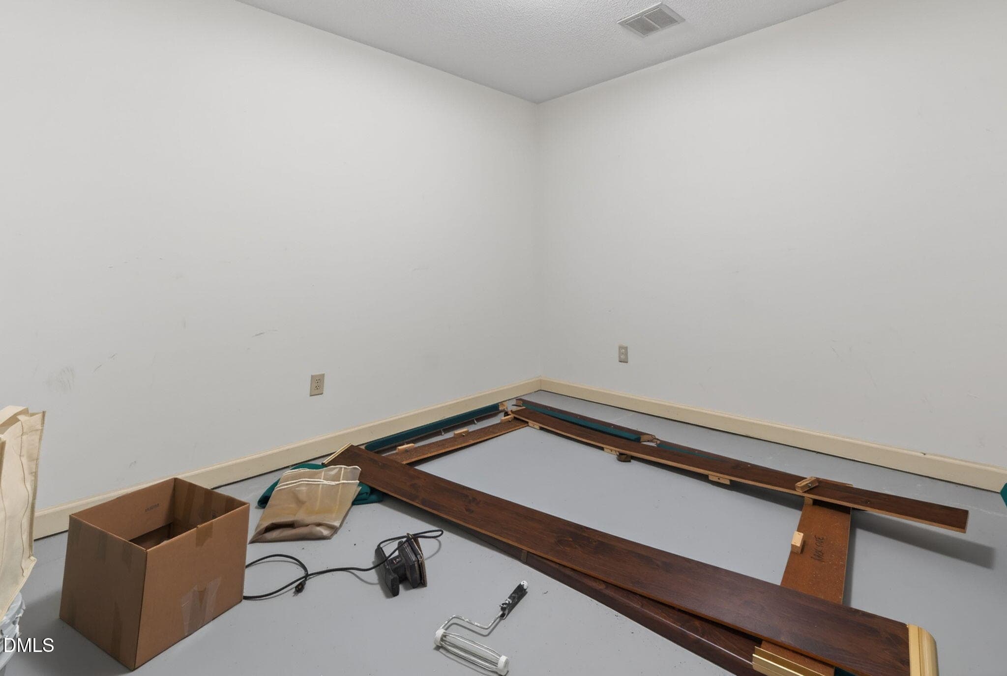 Hobby Room - 4907 Fortunes Ridge Drive, Durham, NC 27713, Durham