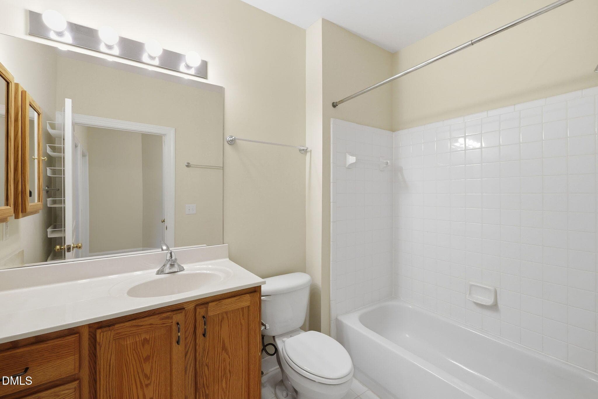 Guest full bathroom - 124 Providence Glen Drive, Chapel Hill, NC 27514, Chapel Hill