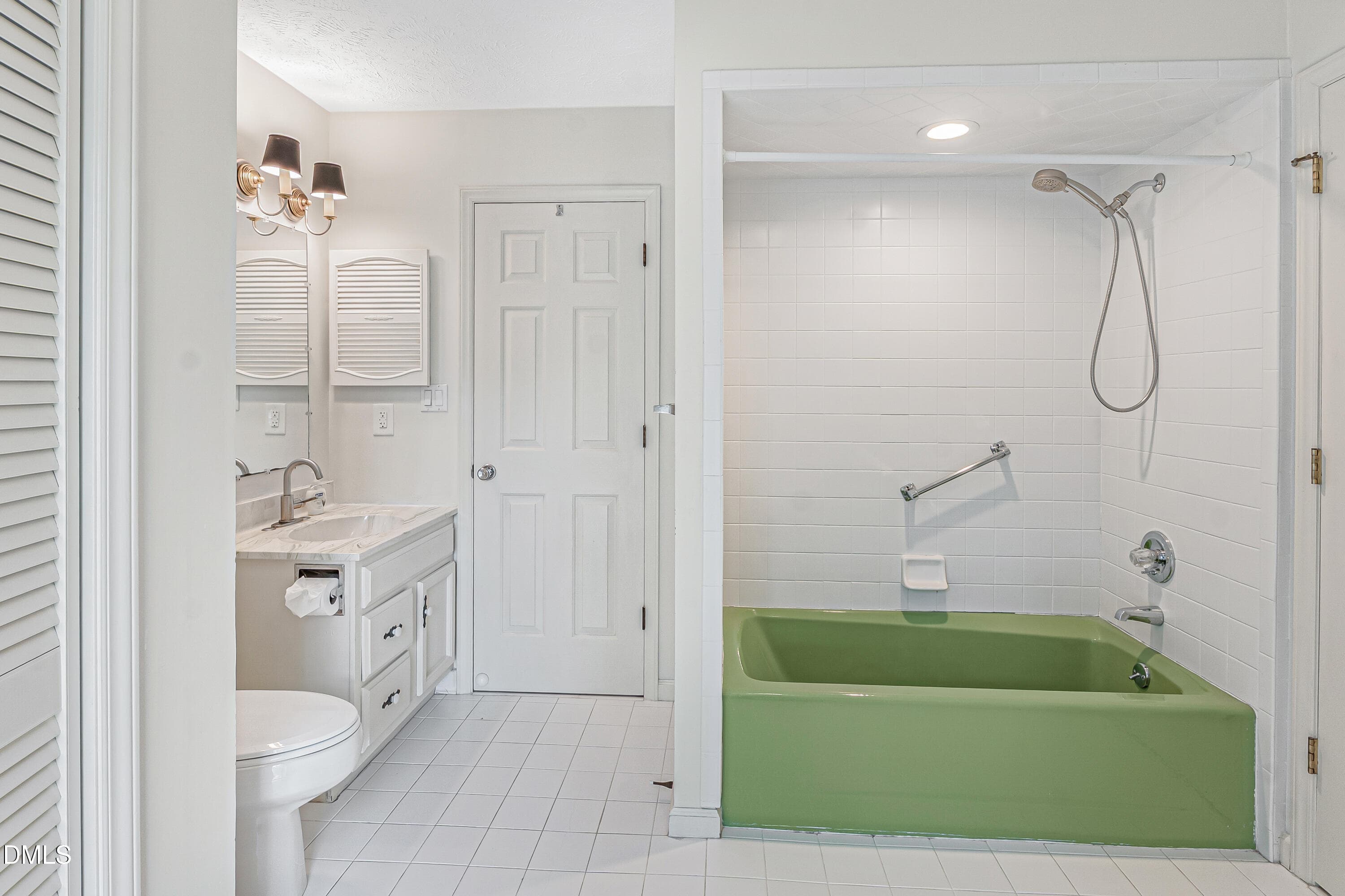 Ensuite Bathroom - 25 Magnolia Road, Pinehurst, NC 28374