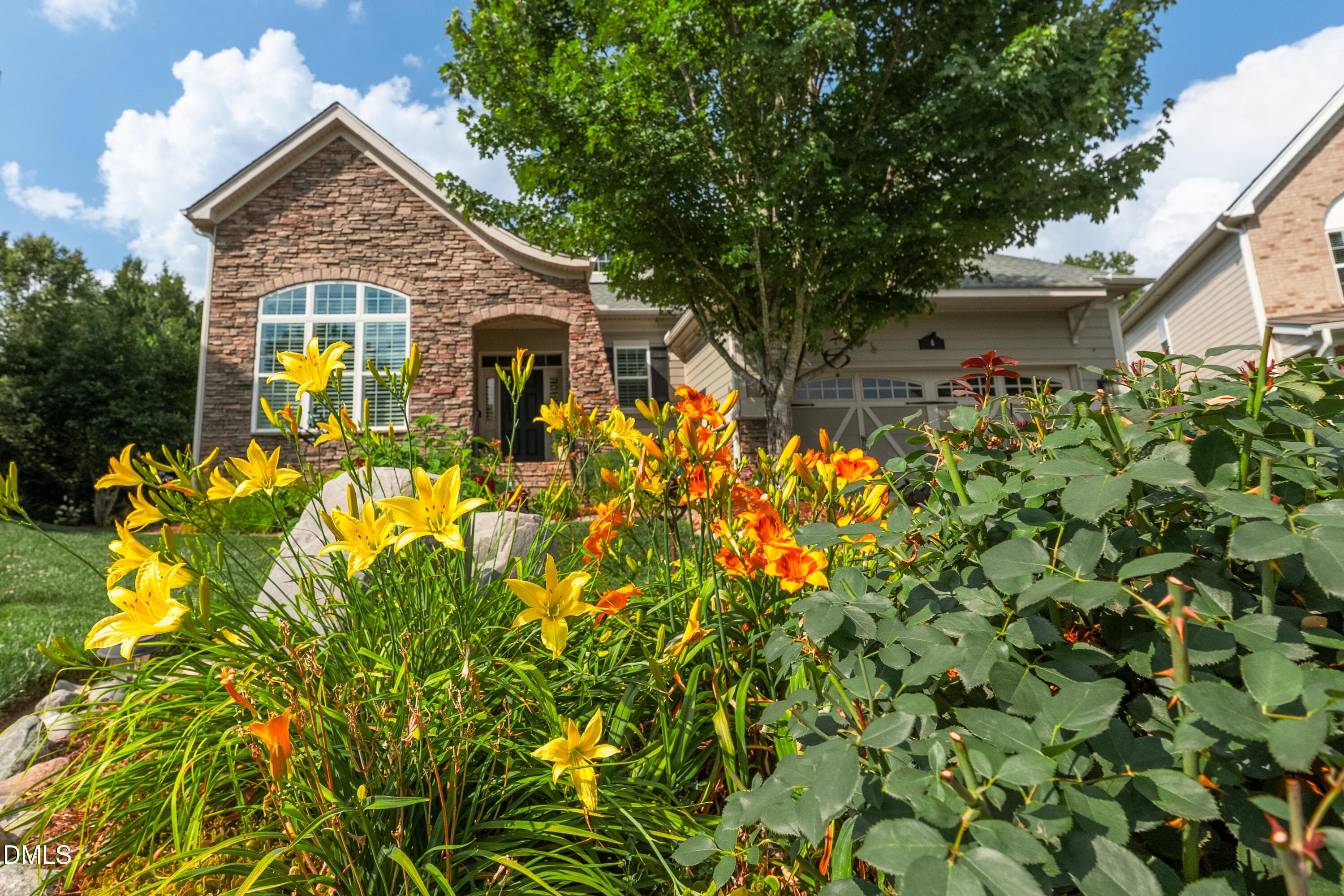 florals_listing-2 - 6 Beaufort Court, Durham, NC 27713, Durham