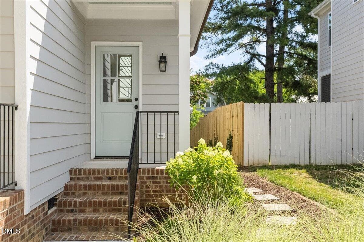 07-203 Baggett Ave [2706210]2_07 - 203 Baggett Avenue, Raleigh, NC 27604, Raleigh
