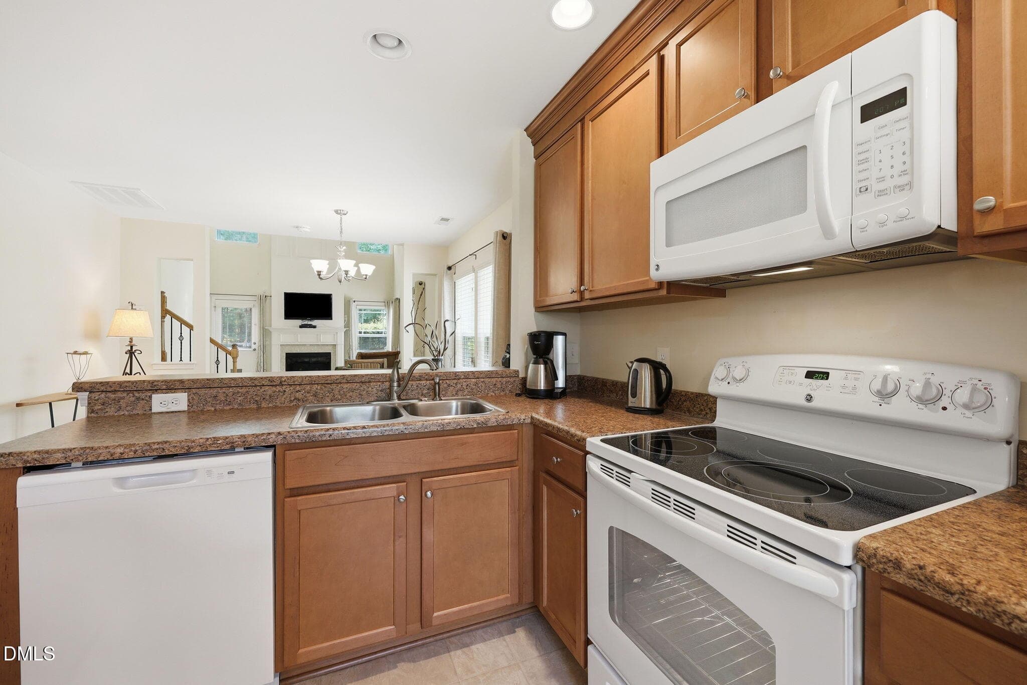 17-web-or-mls-IMG_8974 - 1905 Bartlett Circle, Hillsborough, NC 27278, Hillsborough