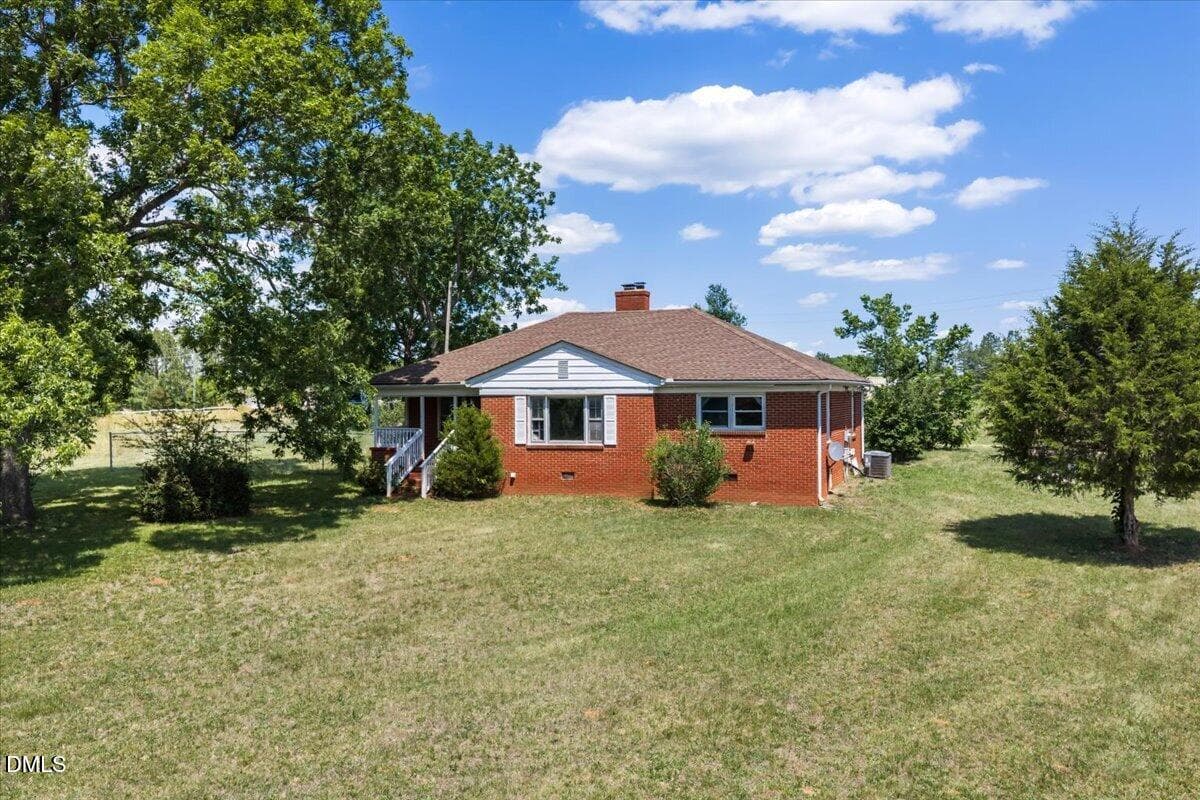 109 Little Ponderosa Road, Macon, NC 27551