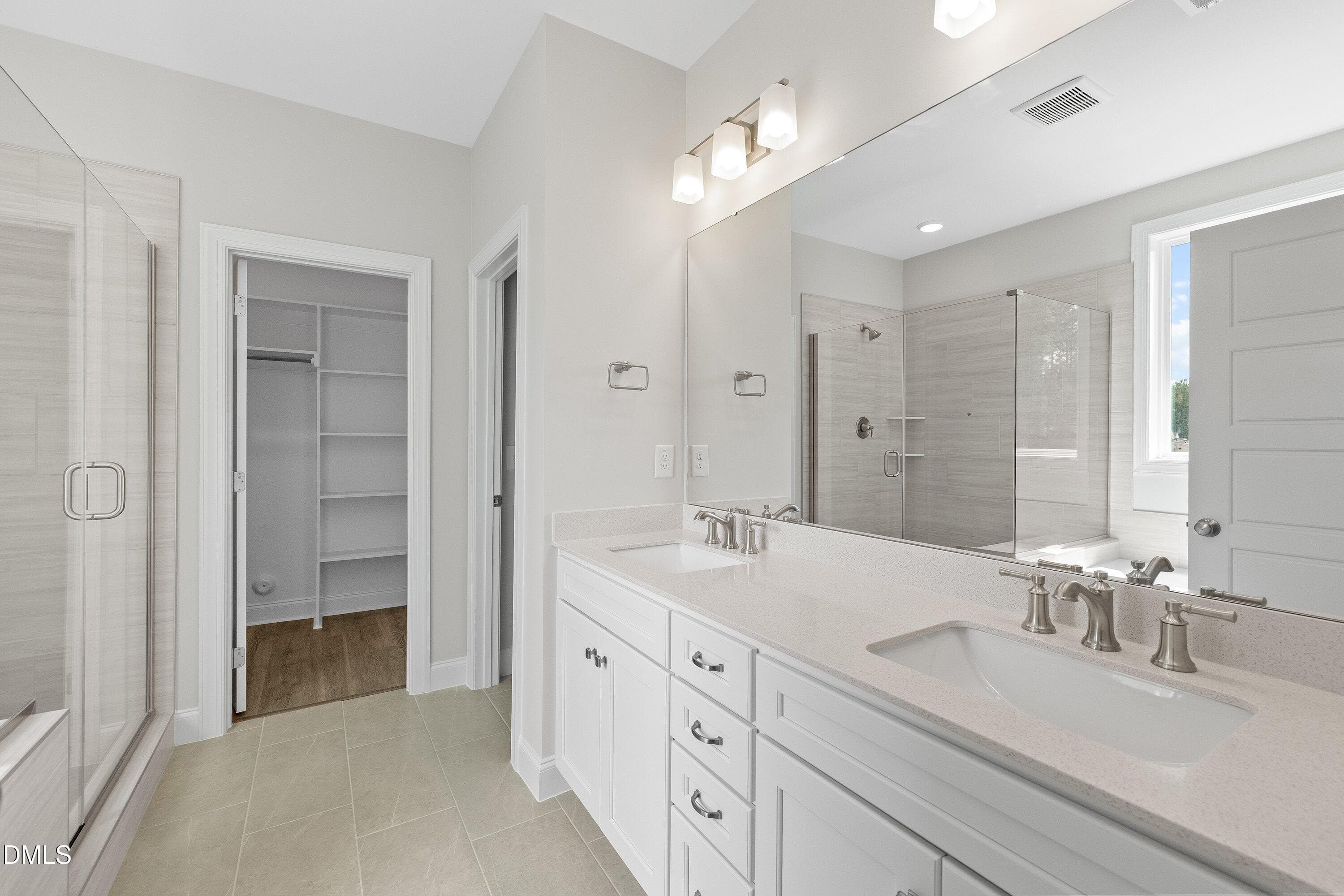 Vanity - 93 W Victoria Ridge Drive 30, Selma, NC 27576