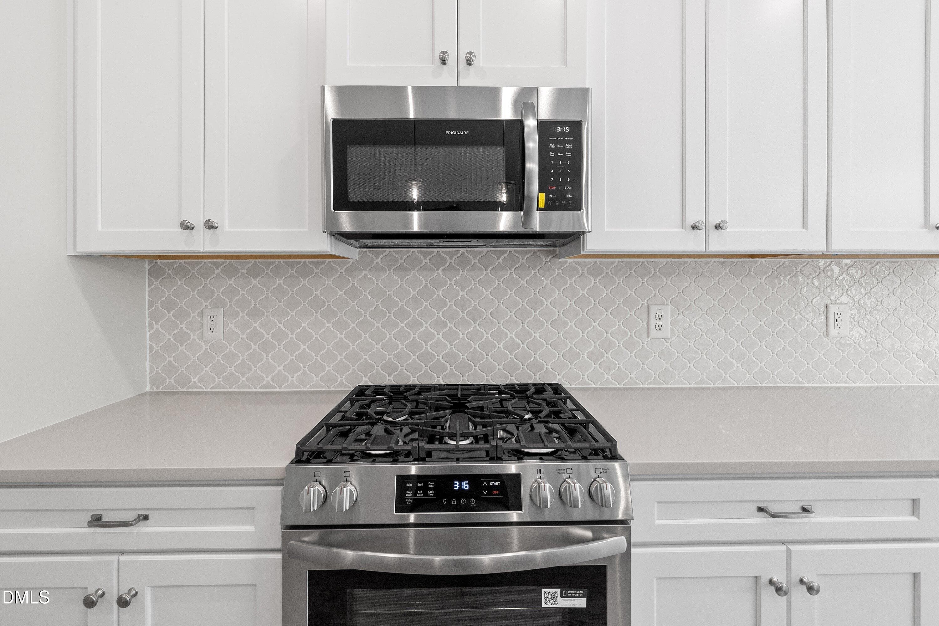 Range - 93 W Victoria Ridge Drive 30, Selma, NC 27576