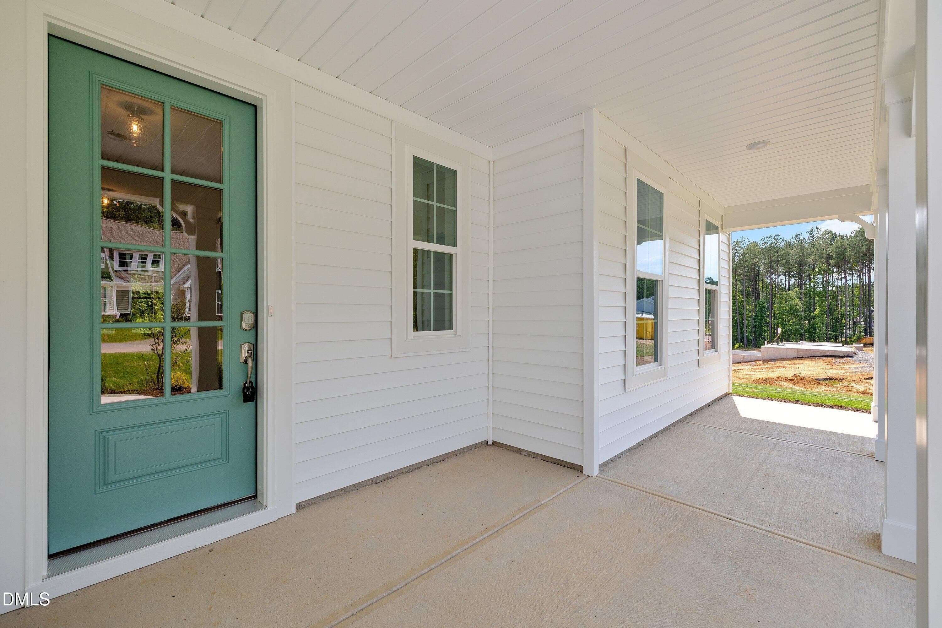 Front porch - 93 W Victoria Ridge Drive 30, Selma, NC 27576