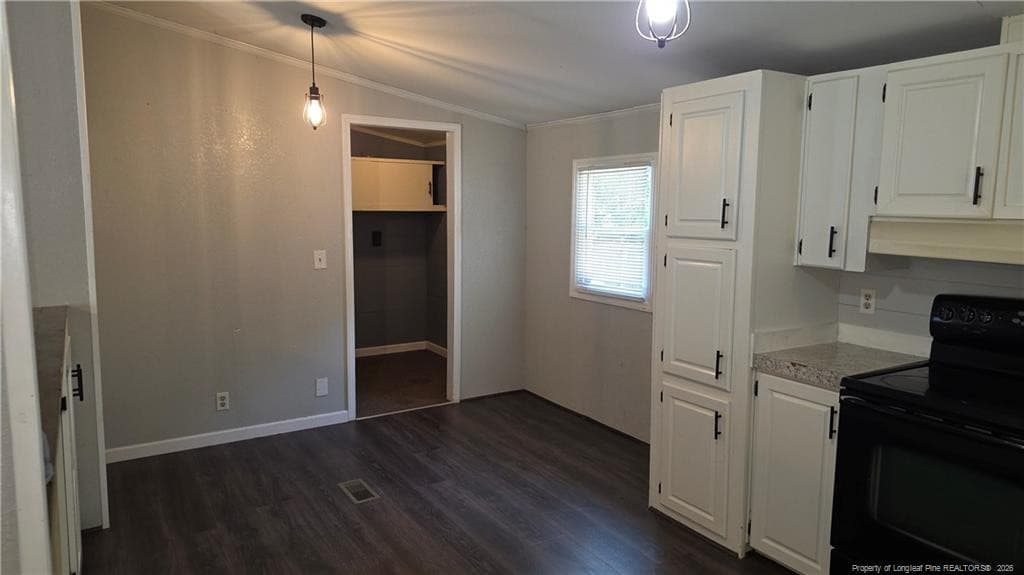Photo 5 - 304 McDougald Drive, Raeford, NC 28376