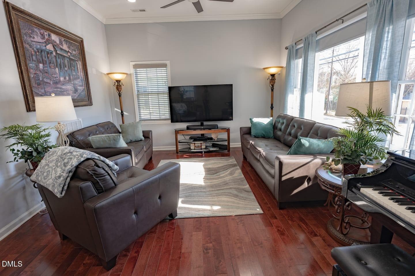 Living Room - 213 E South Street, Raleigh, NC 27601, Raleigh